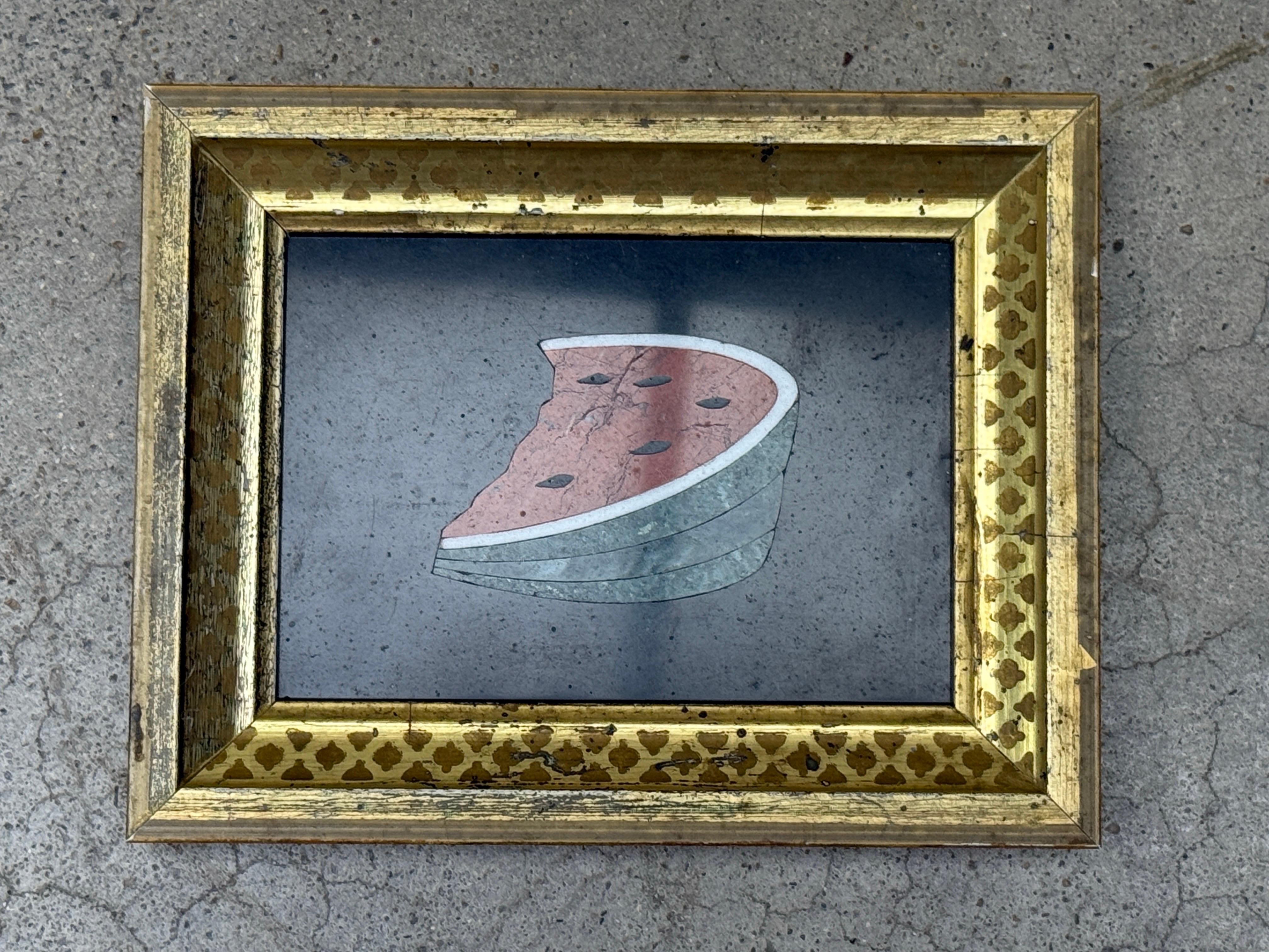 Mosaico di anguria in pietra dura italiana in vendita 2