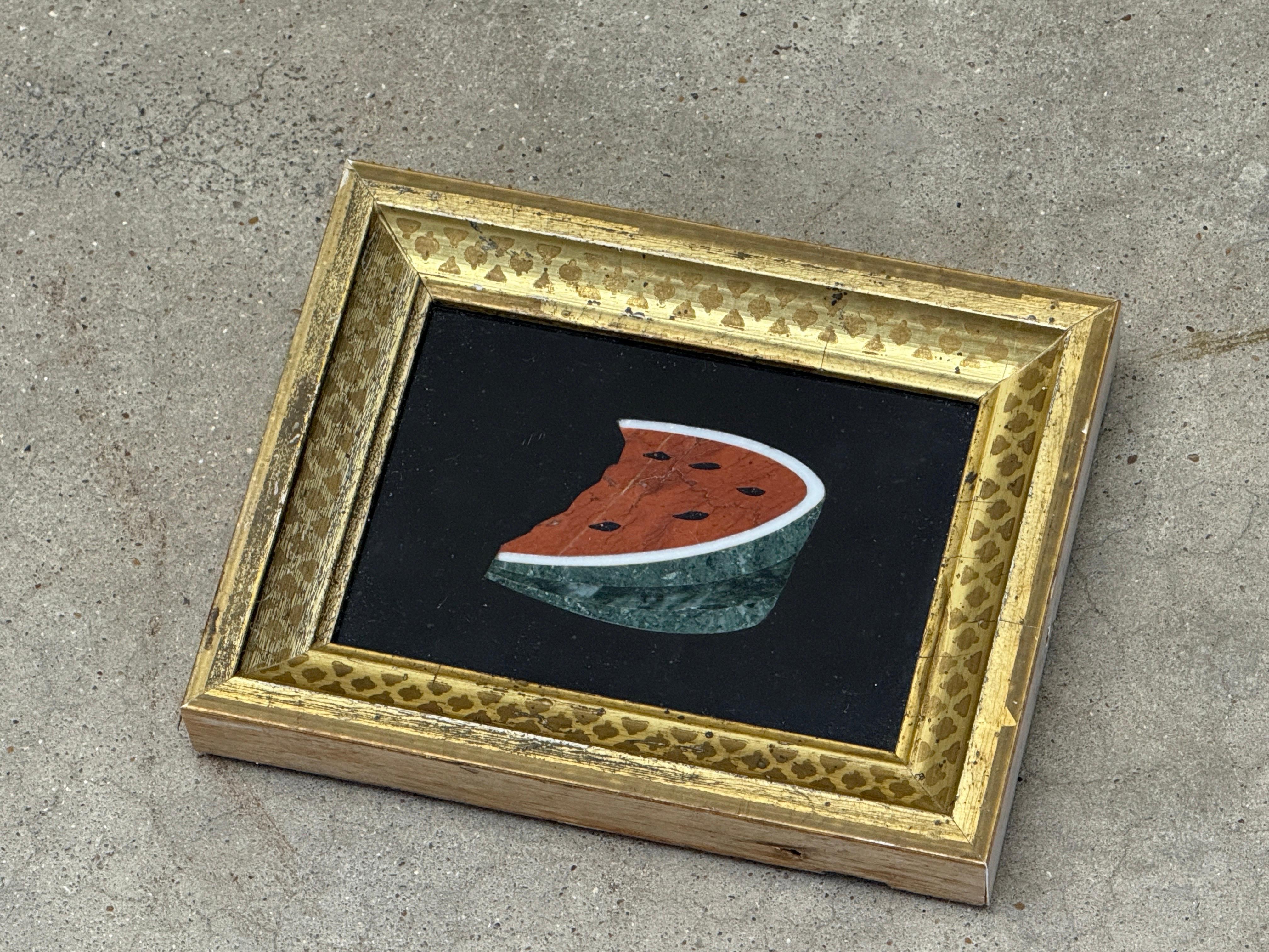 Mosaico di anguria in pietra dura italiana in vendita 3