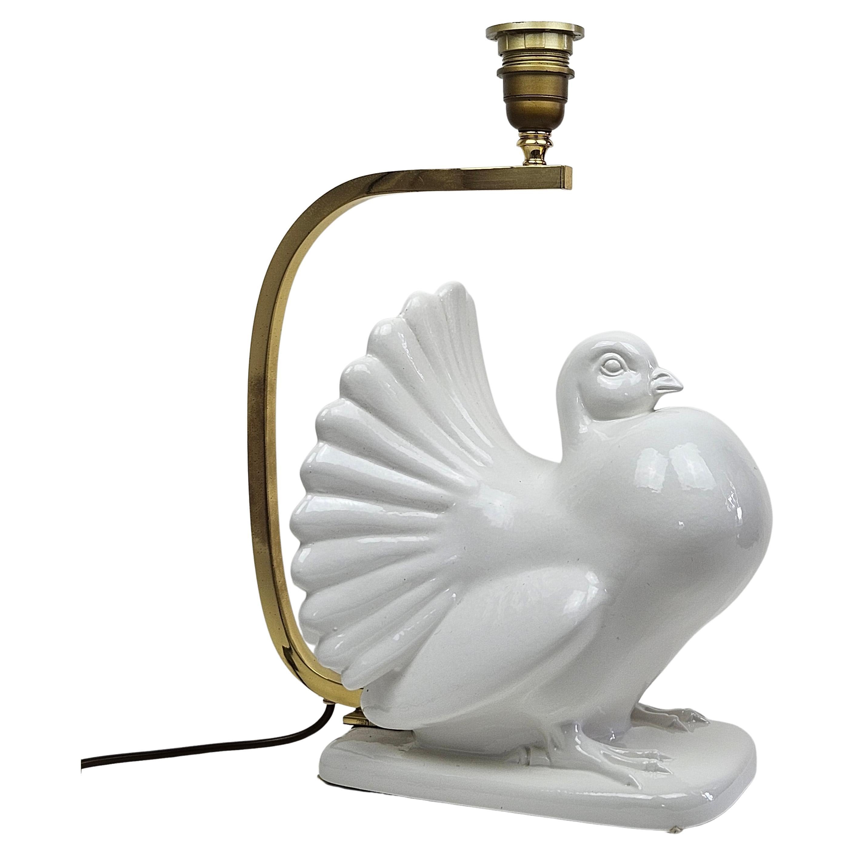 Italian "Pigeon" Table Lamp with Porcelain and Brass, 1970s For Sale