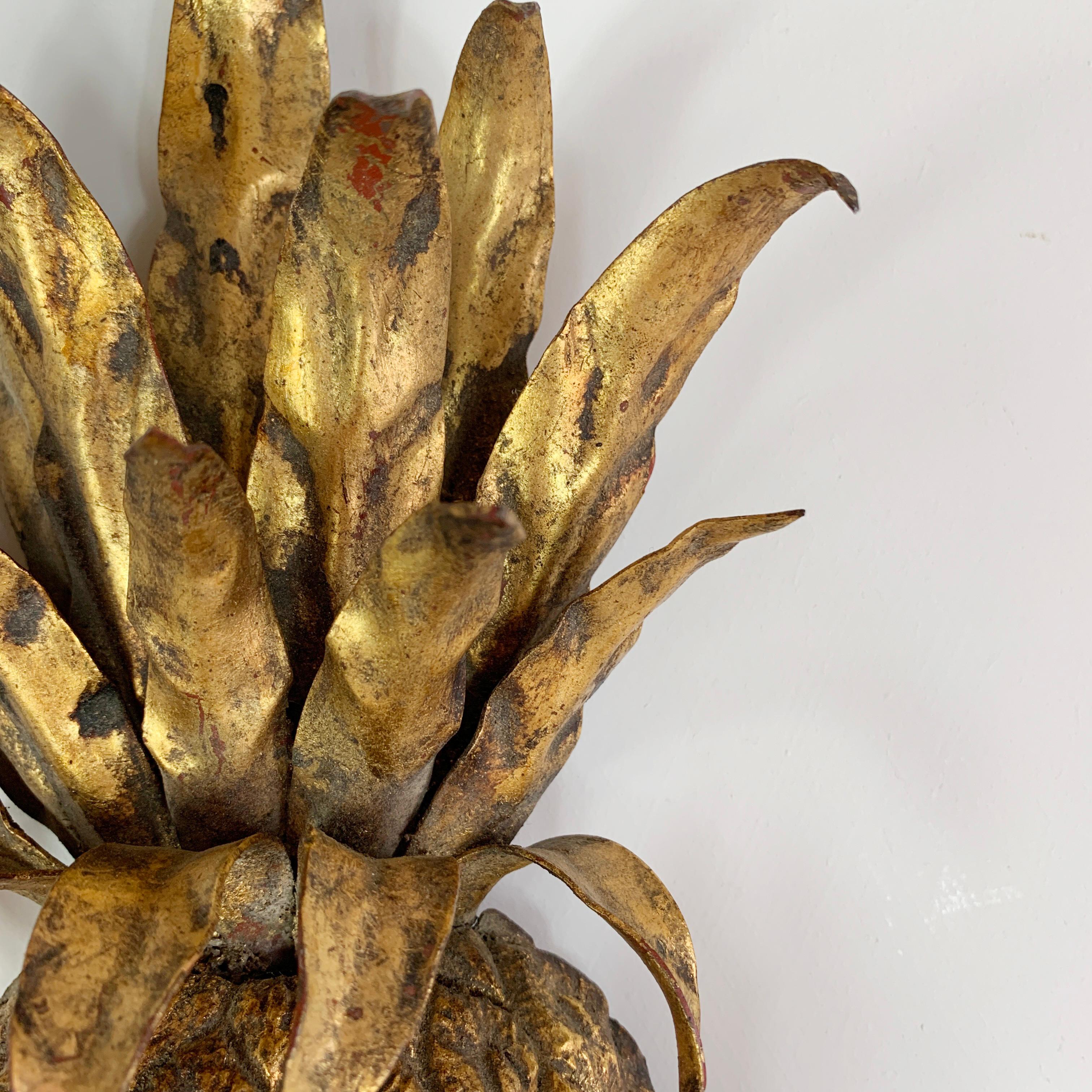 Italienische Ananas Kerze Wandleuchter 1950er Jahre Gold Schmiedeeisen  (Barock) im Angebot