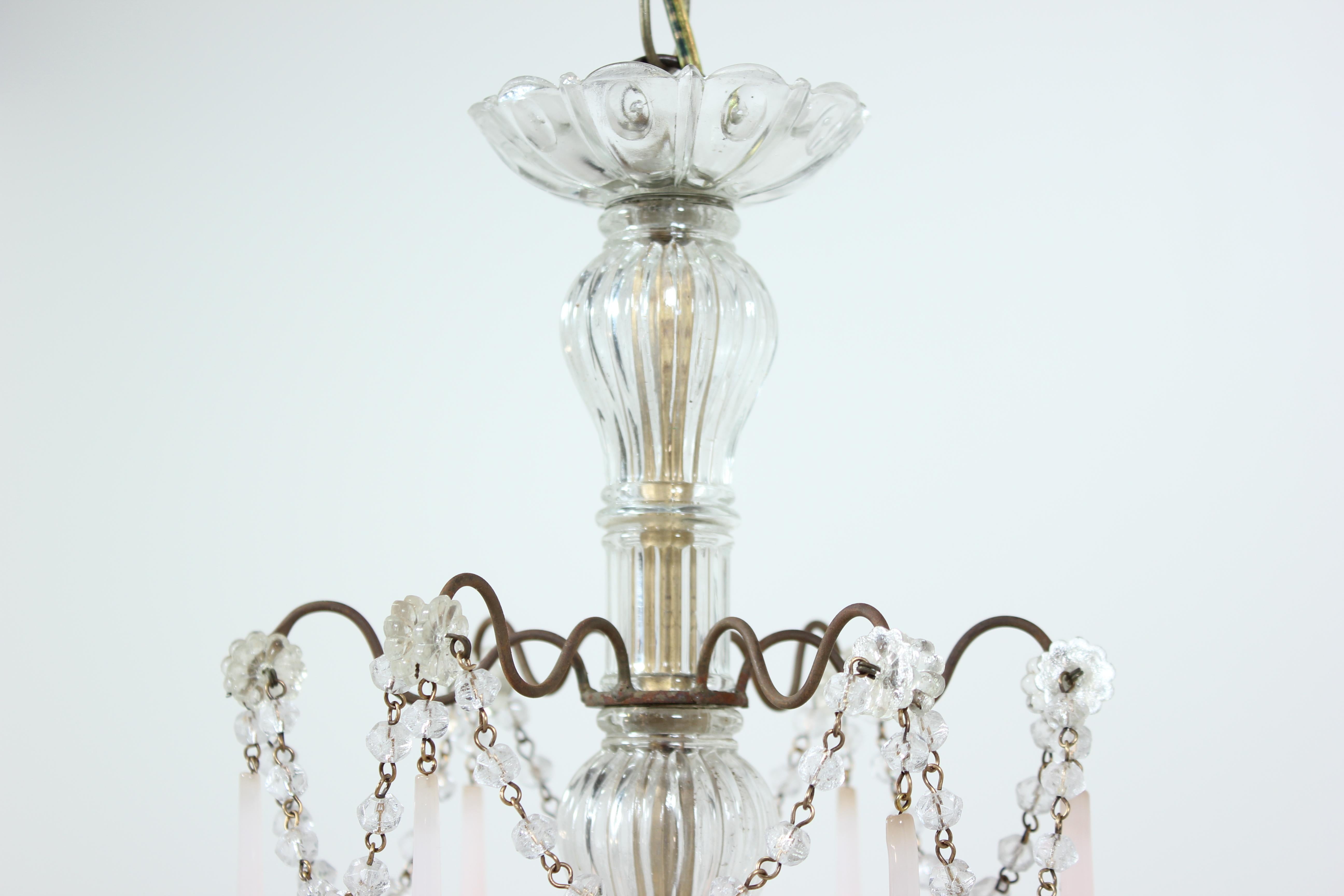 Italian Pink and White Opaline Crystal Beaded Chandelier (Louis XVI.)