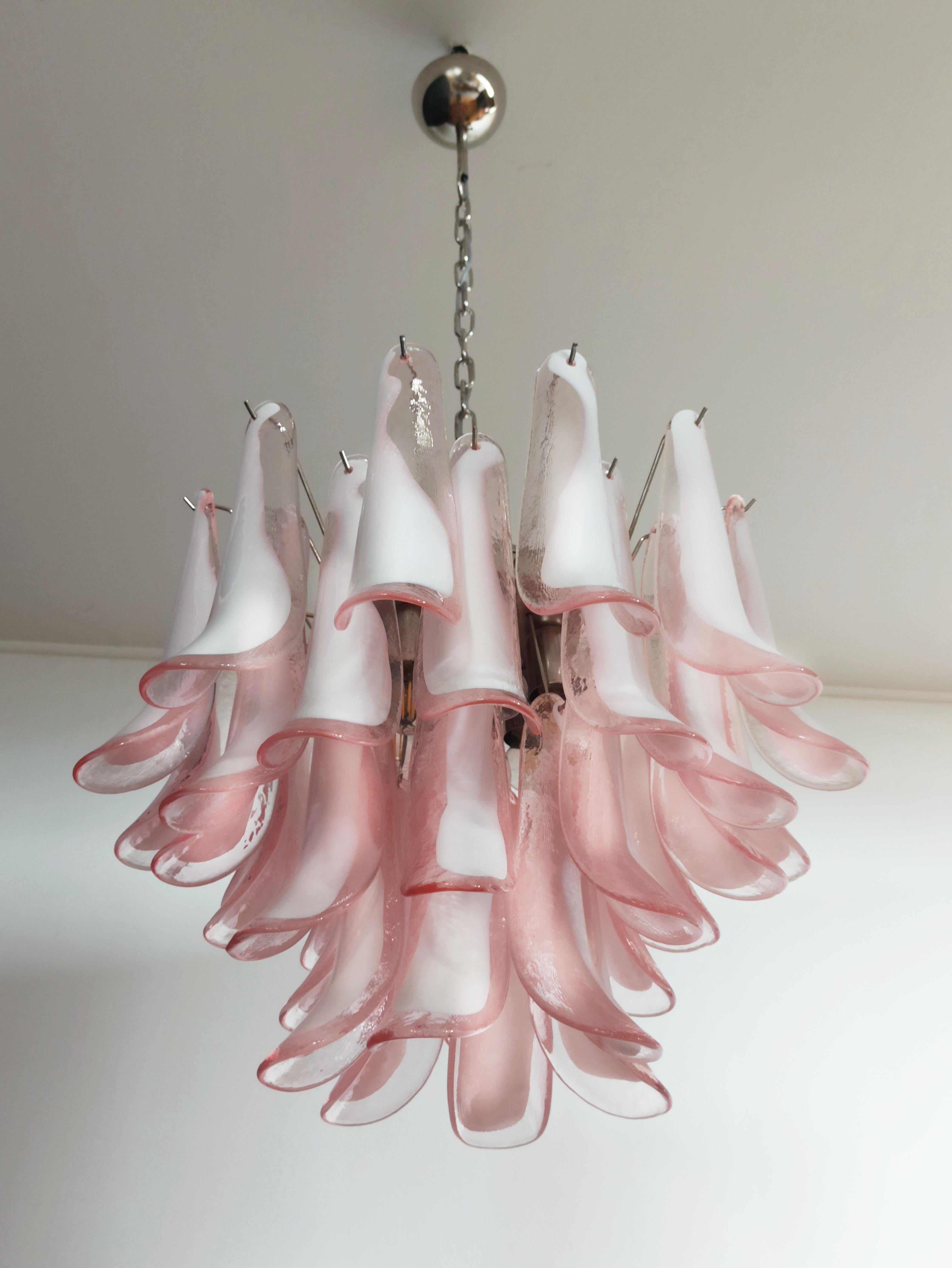 Italian 36 Pink and White Petals Chandelier, Murano For Sale 2