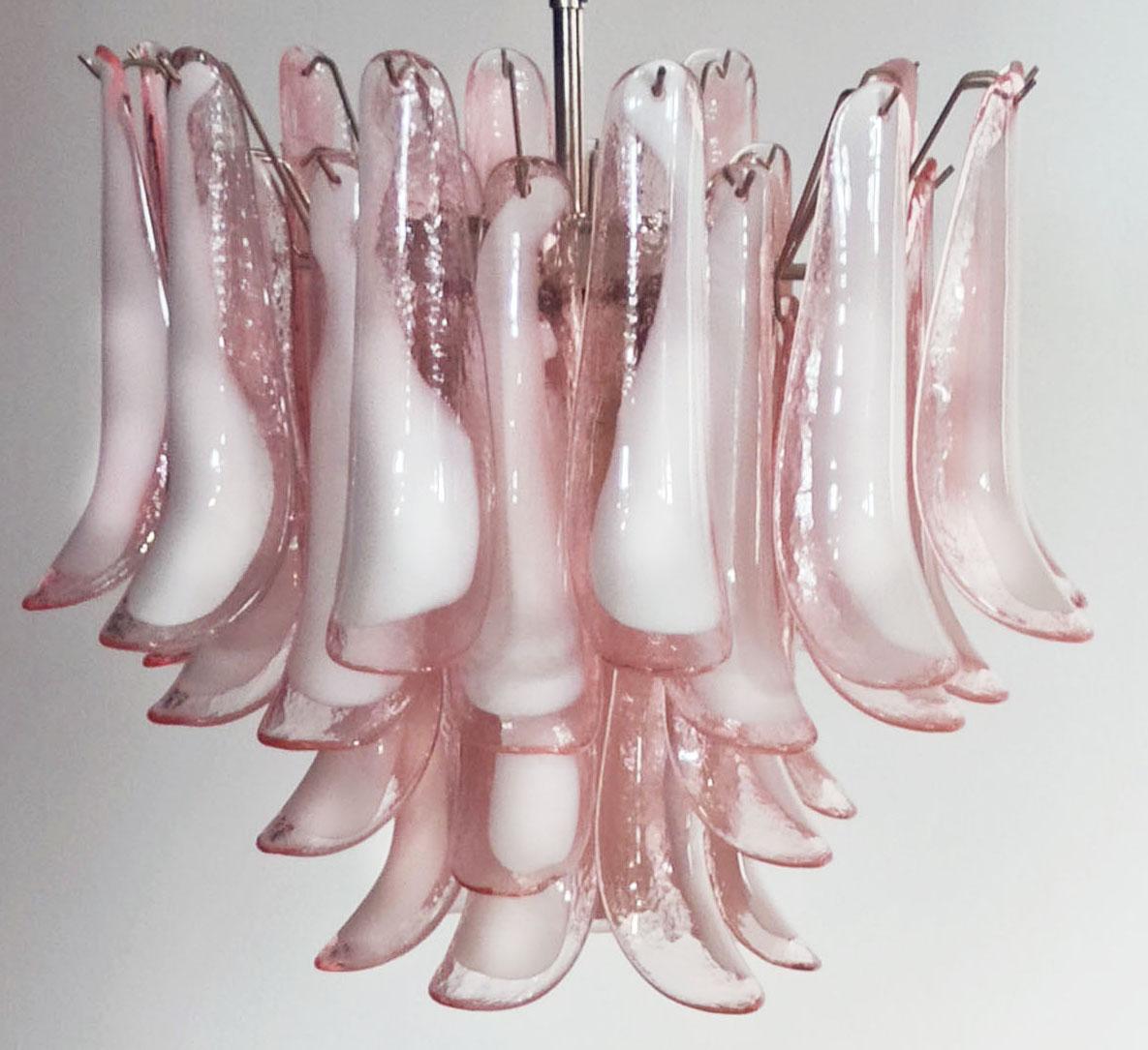 Italian 36 Pink and White Petals Chandelier, Murano For Sale 3