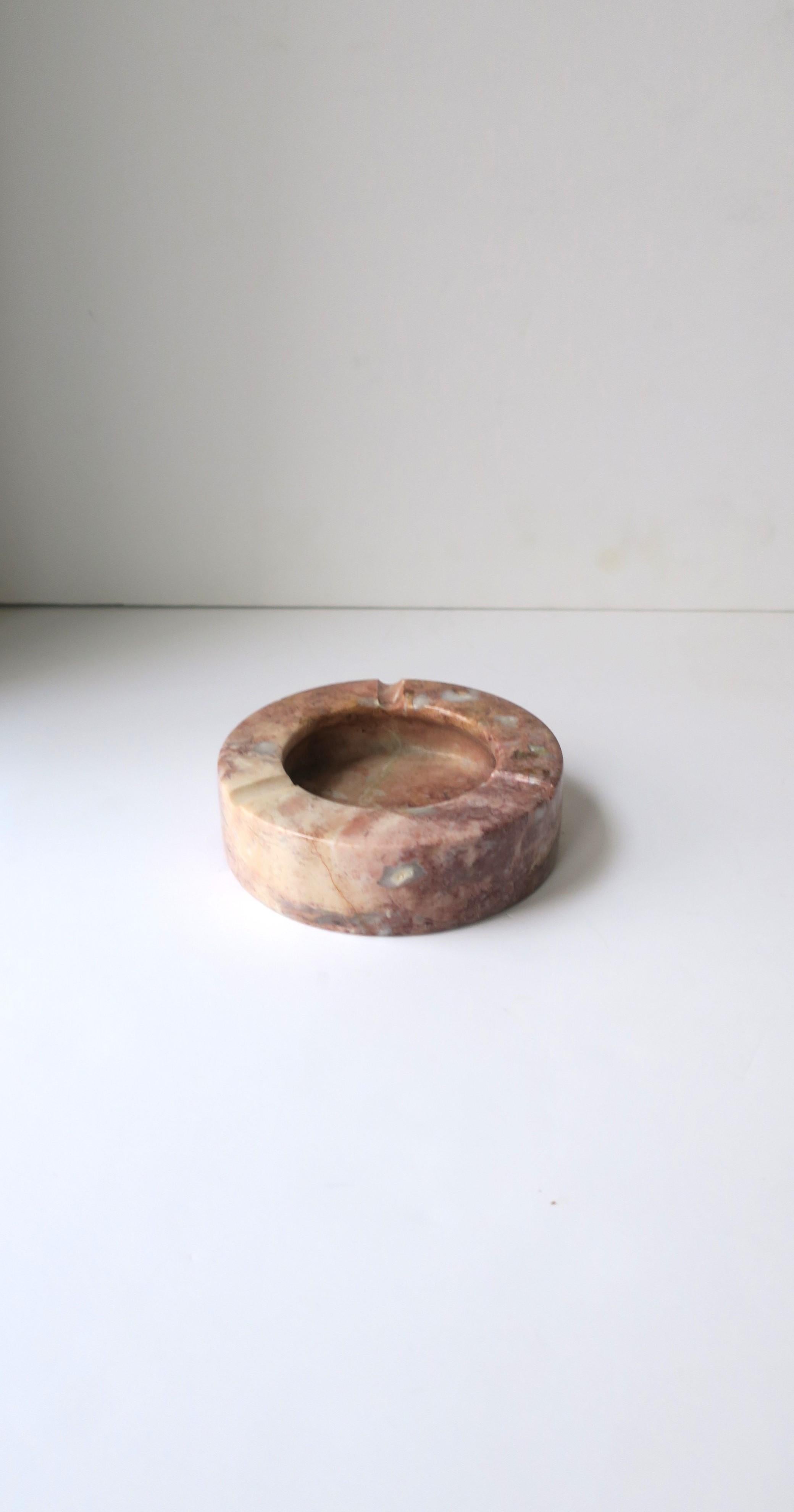 Mid-Century Modern Italian Pink Marble Ashtray or Vide-Poche Catchall