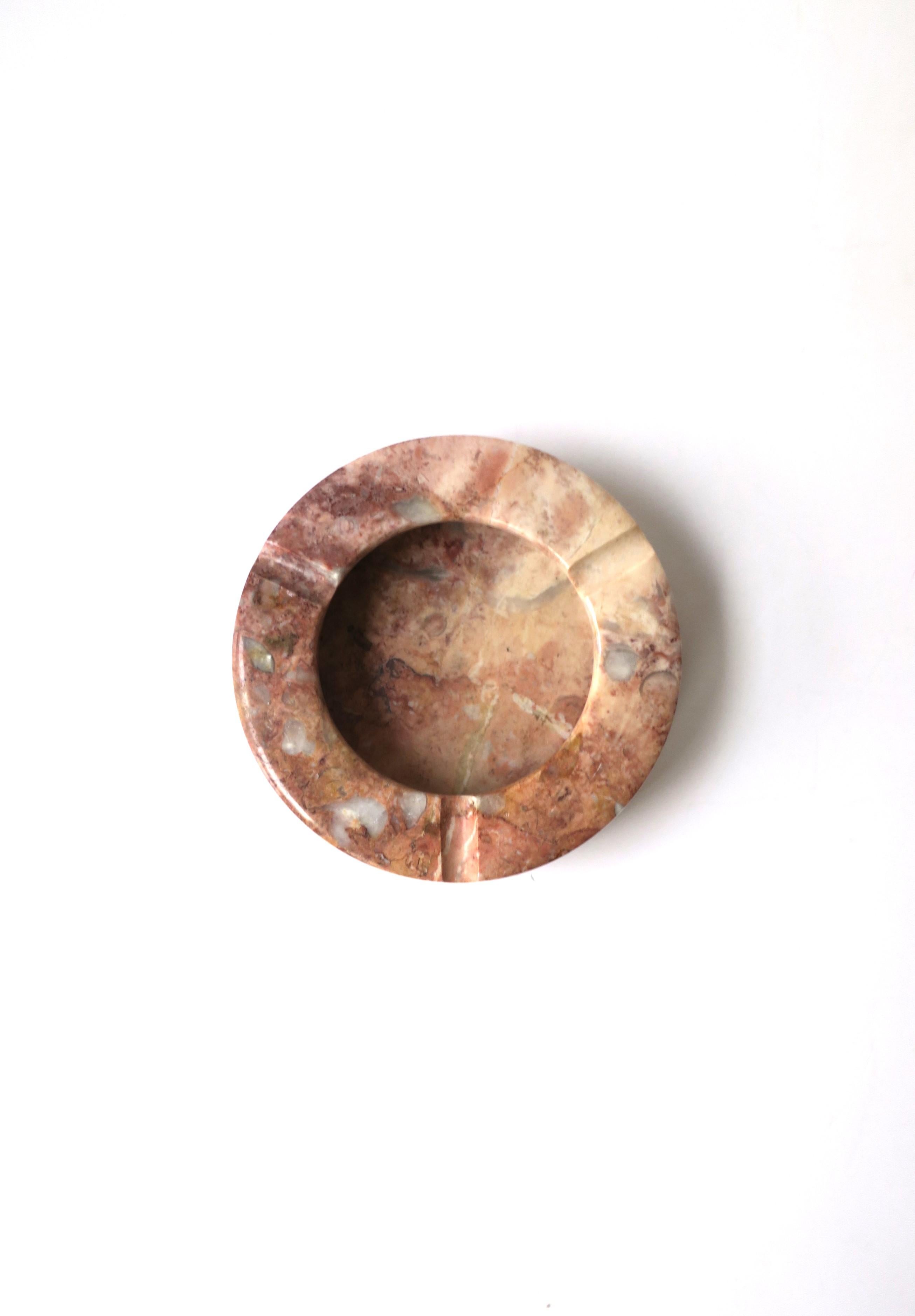 Italian Pink Marble Ashtray or Vide-Poche Catchall In Good Condition In New York, NY