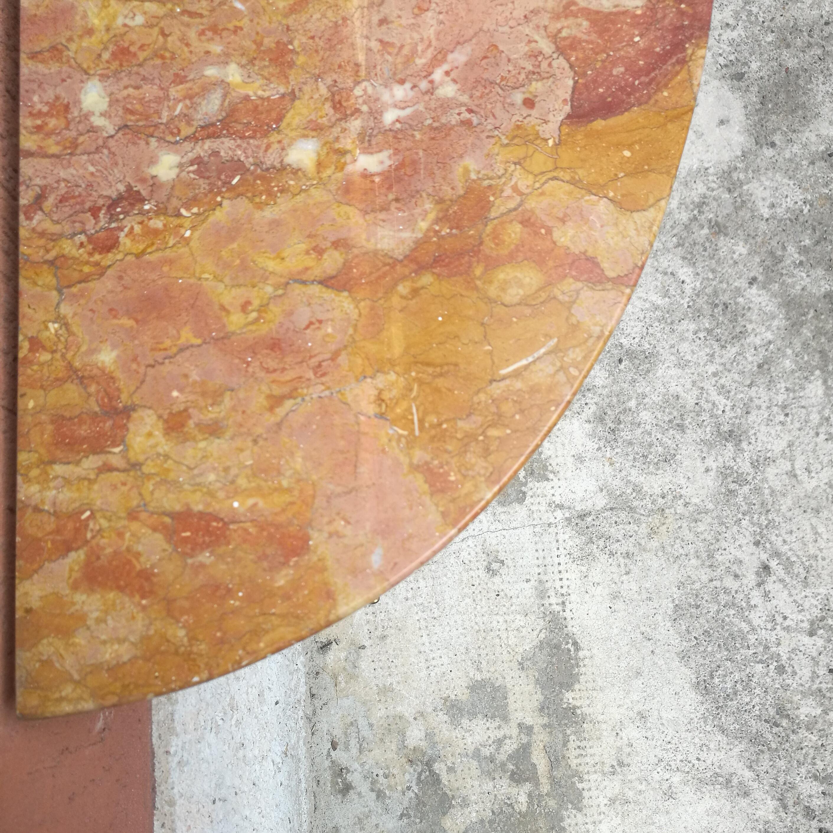 Italian Pink Marble Coffee Table from 1950s In Good Condition In MIlano, IT