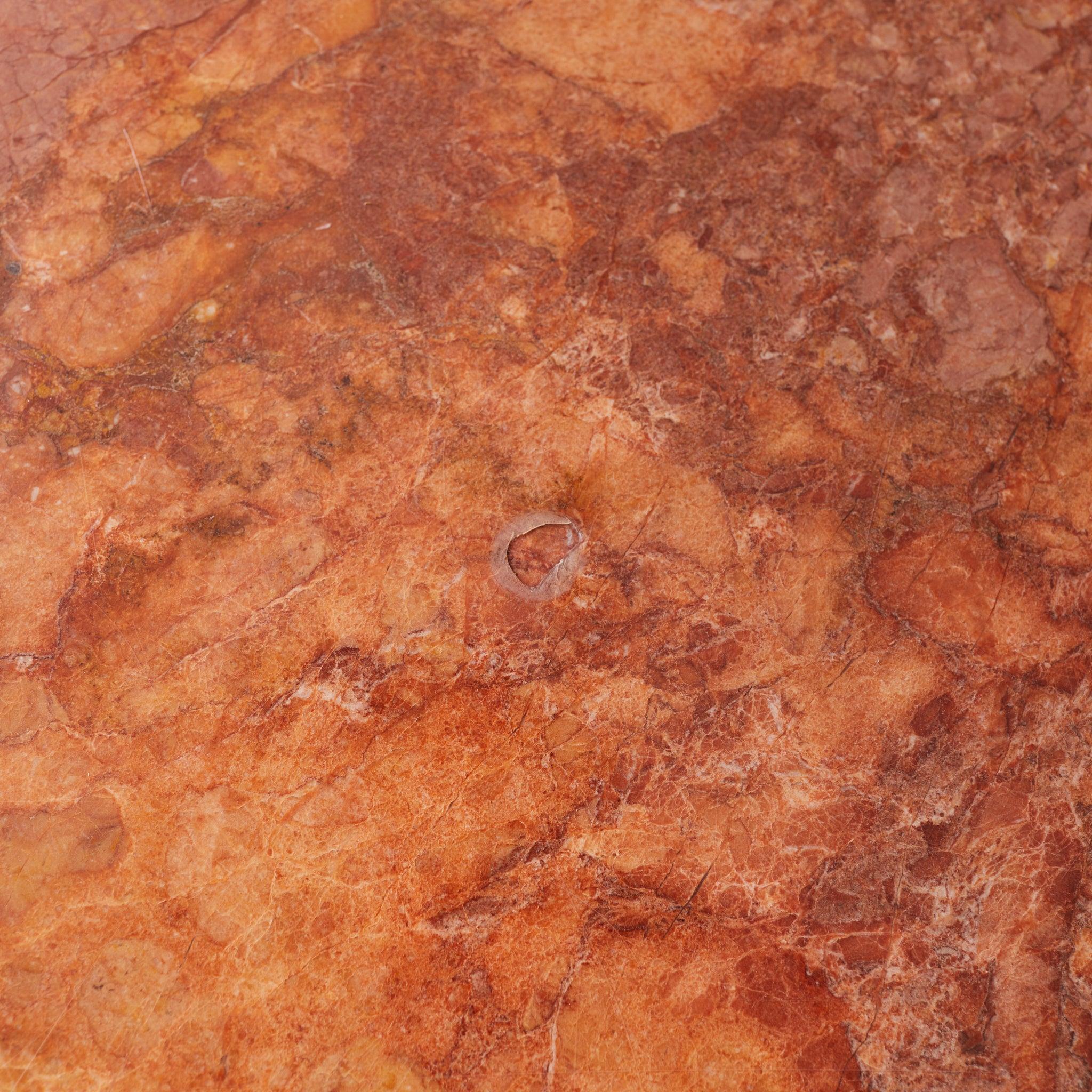 Italian Pink + Red Marble Pedestal Dining or Center Table, 1970s im Zustand „Gut“ im Angebot in Chicago, IL