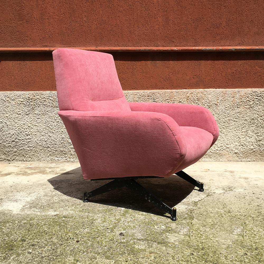 Italian Pink Velvet and Metal Armchair with Armrests, 1950s In Good Condition In MIlano, IT