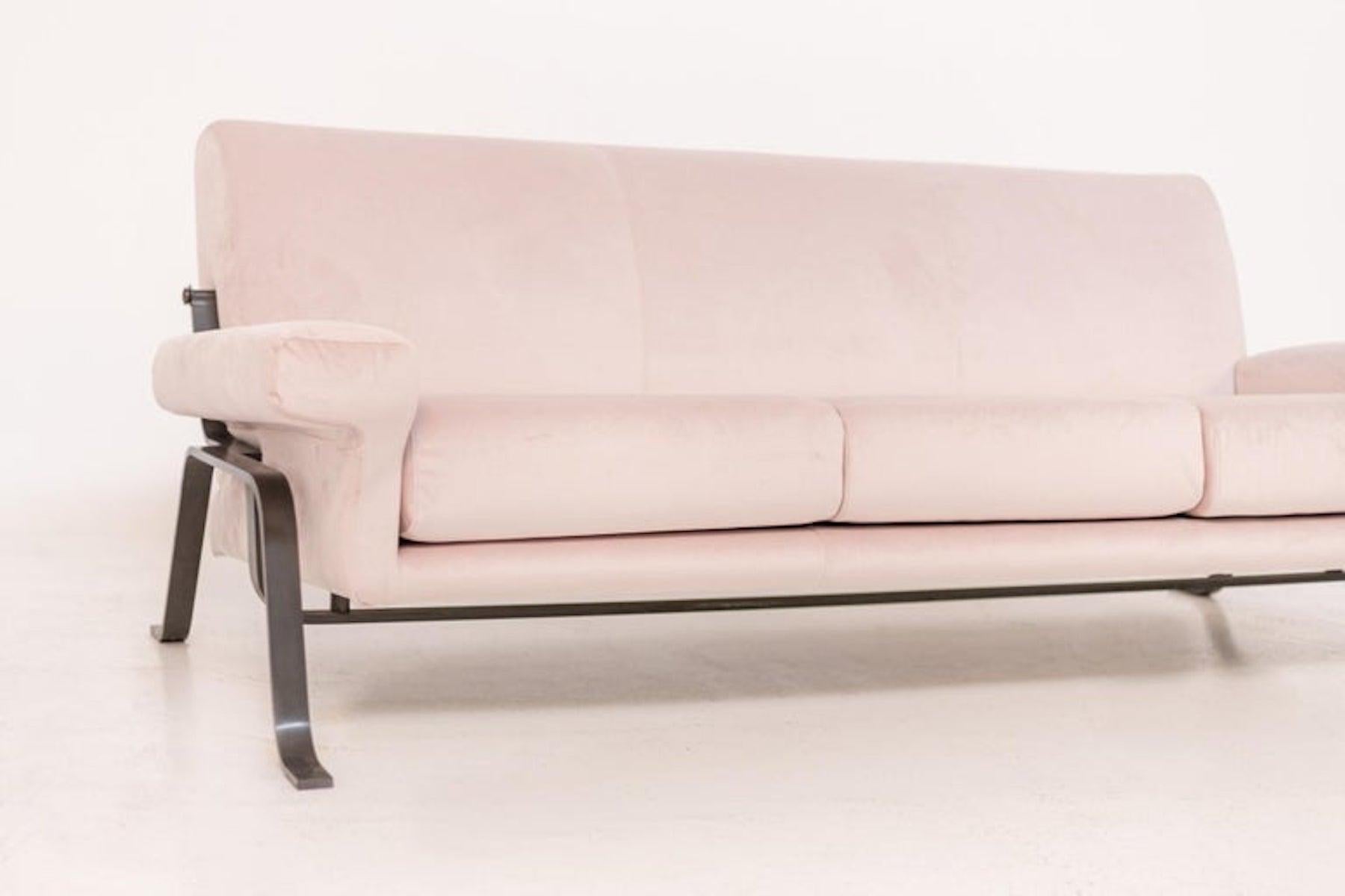 Mid-20th Century Italian Pink Velvet Sofa by Ignazio Gardella