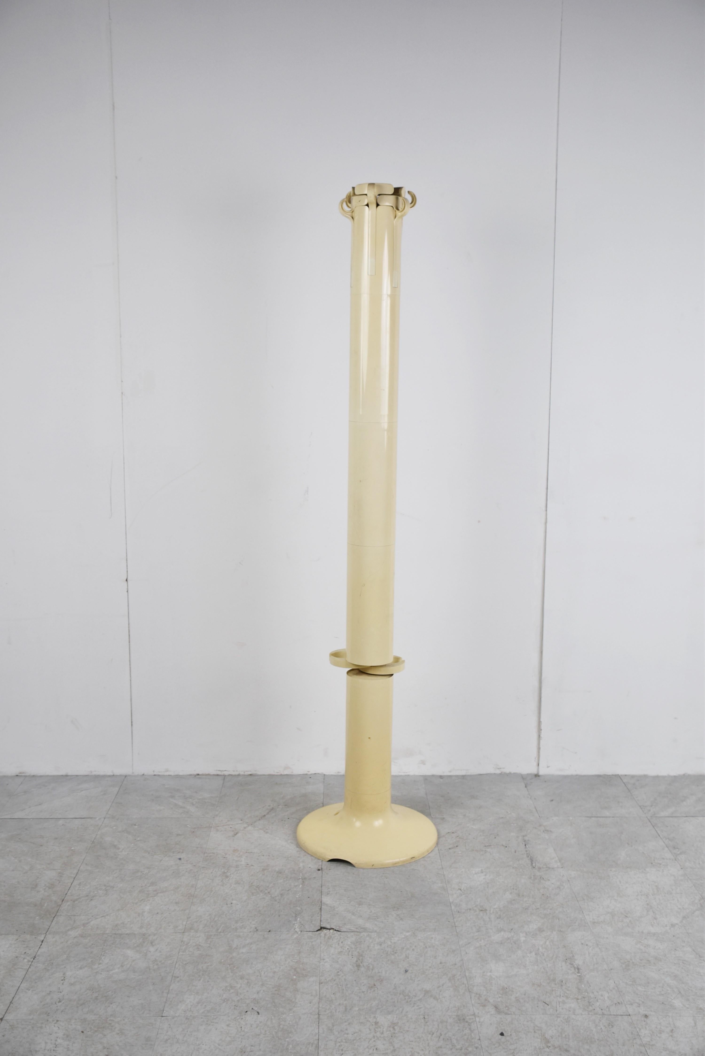 Space Age Italian Planta Coat Rack by Giancarlo Piretti for Anonima Castelli For Sale