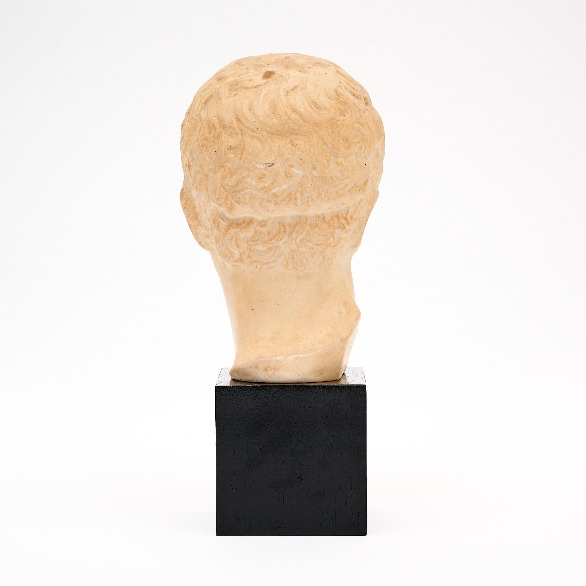 Buste italien en plâtre à l'origine par Polykleitos en vente 1