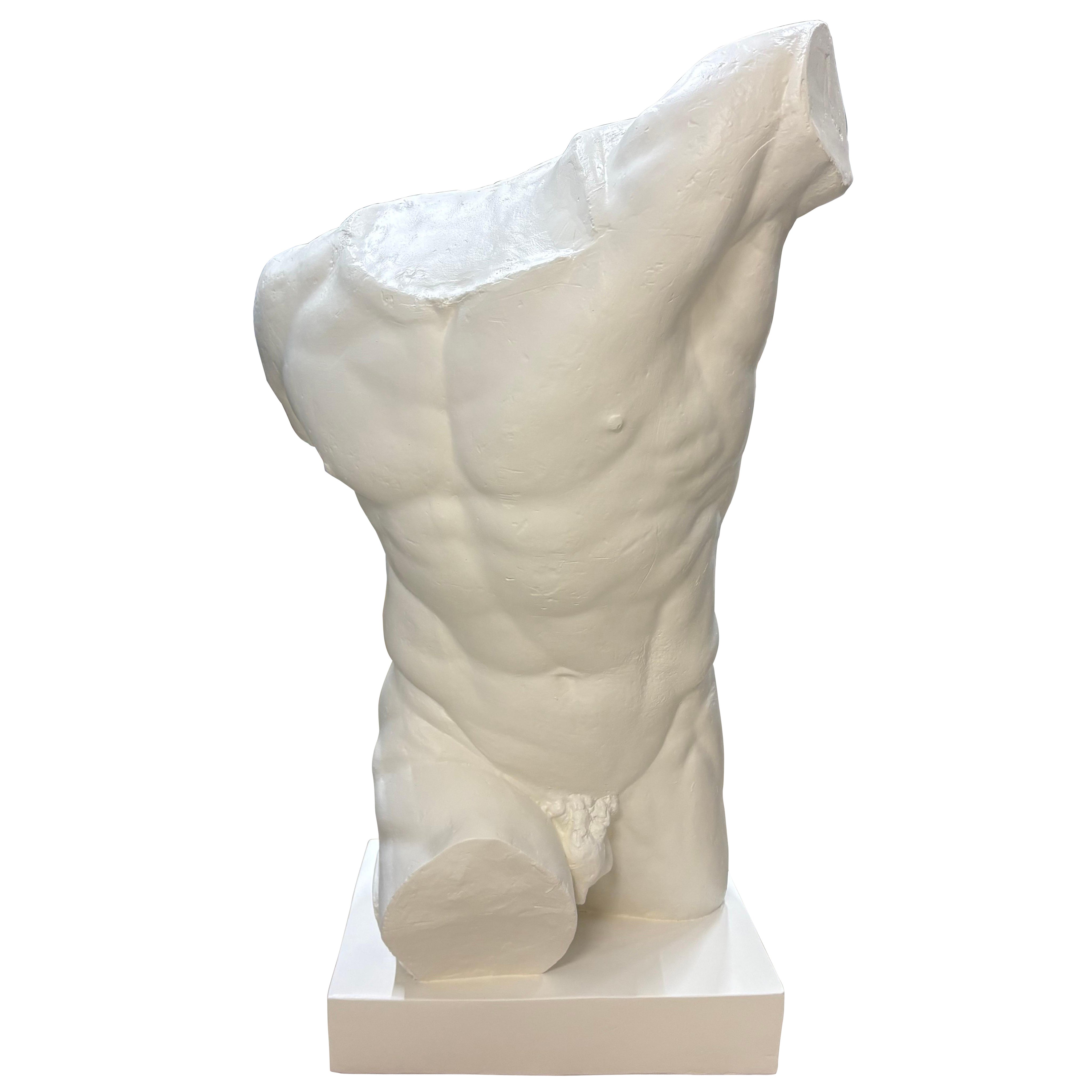 Scultura italiana in gesso di torso maschile di un atleta classico