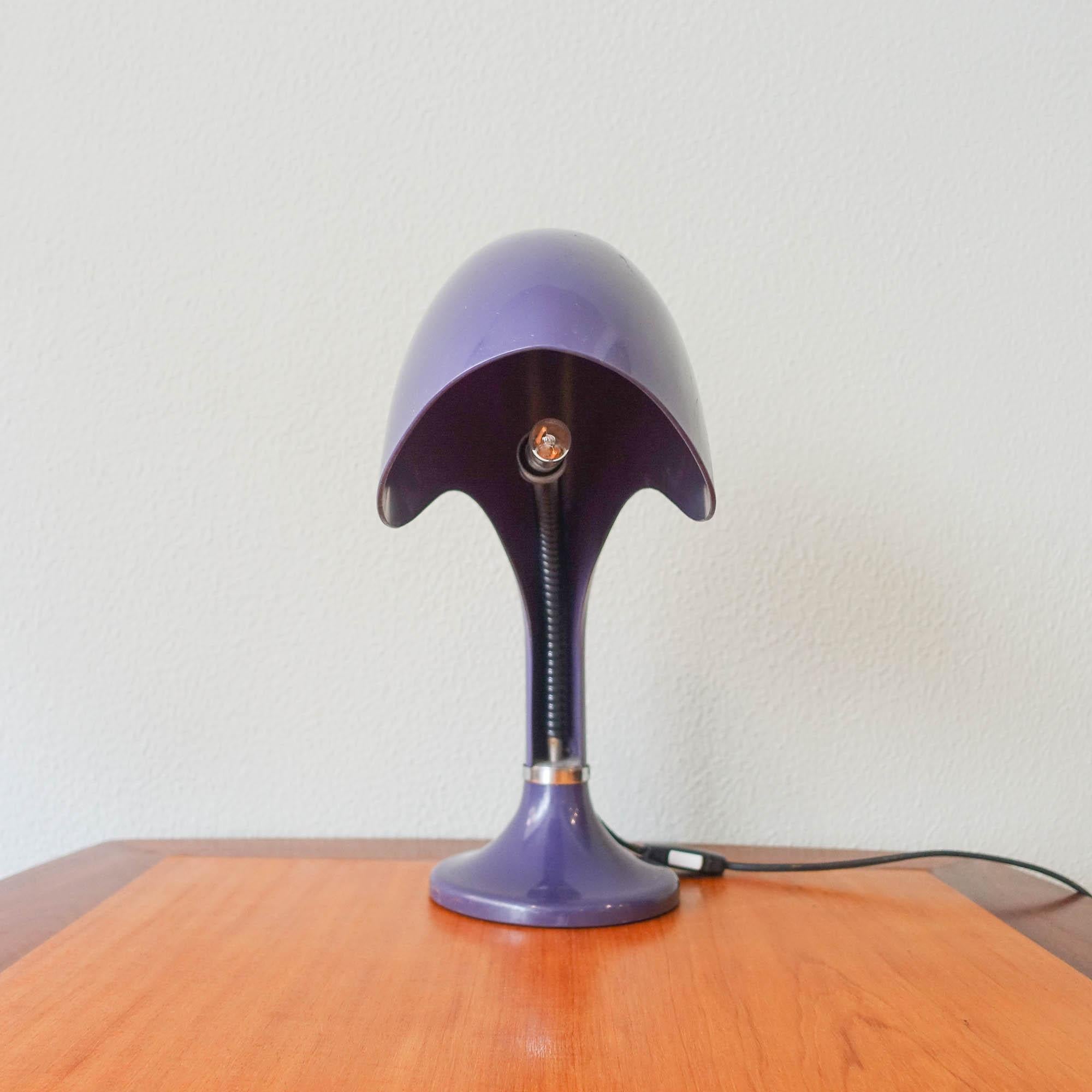 Mid-Century Modern Italian Plastic and Metal Rhea Table Lamp by Marcello Cuneo for Ampaglas, 1960s For Sale