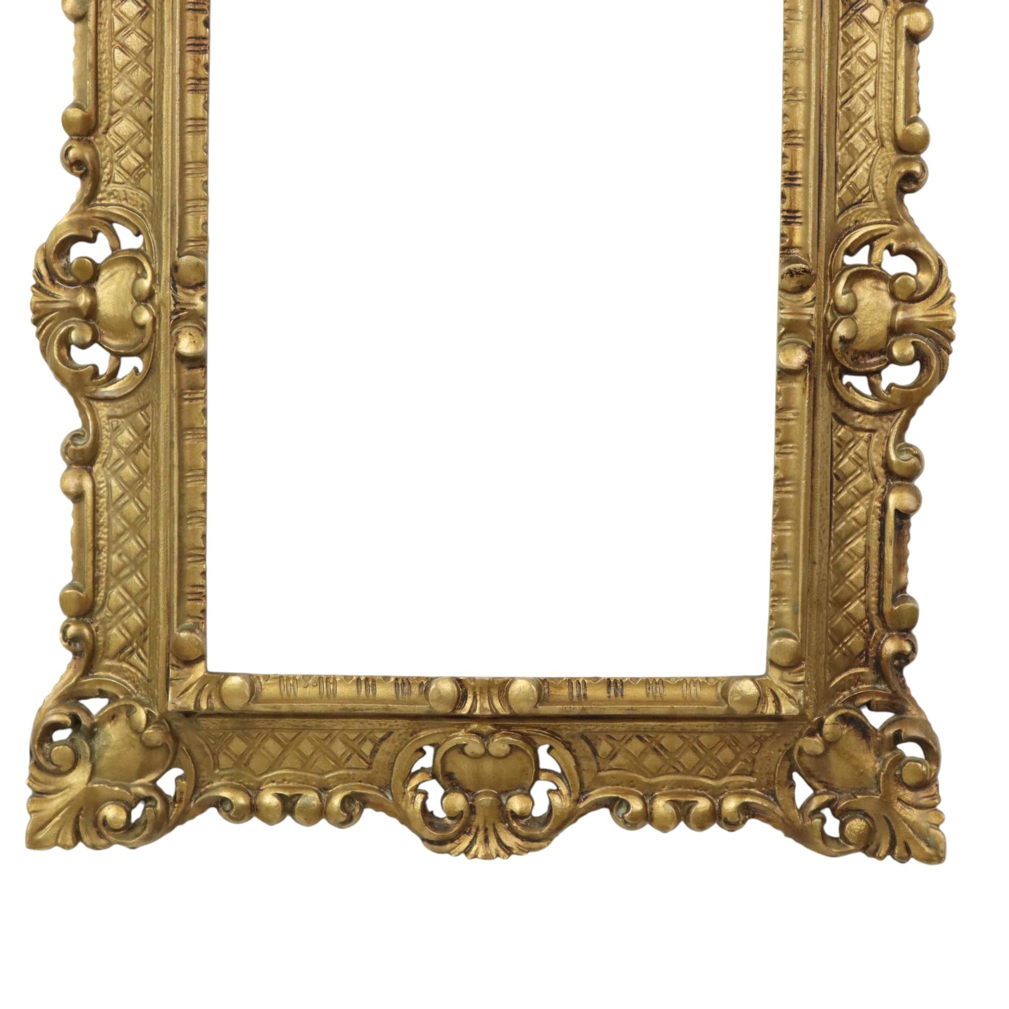 Italian Plastic Rococo Frame Gold Colored CM Mod Dep 44x37cm In Good Condition For Sale In Poperinge, BE