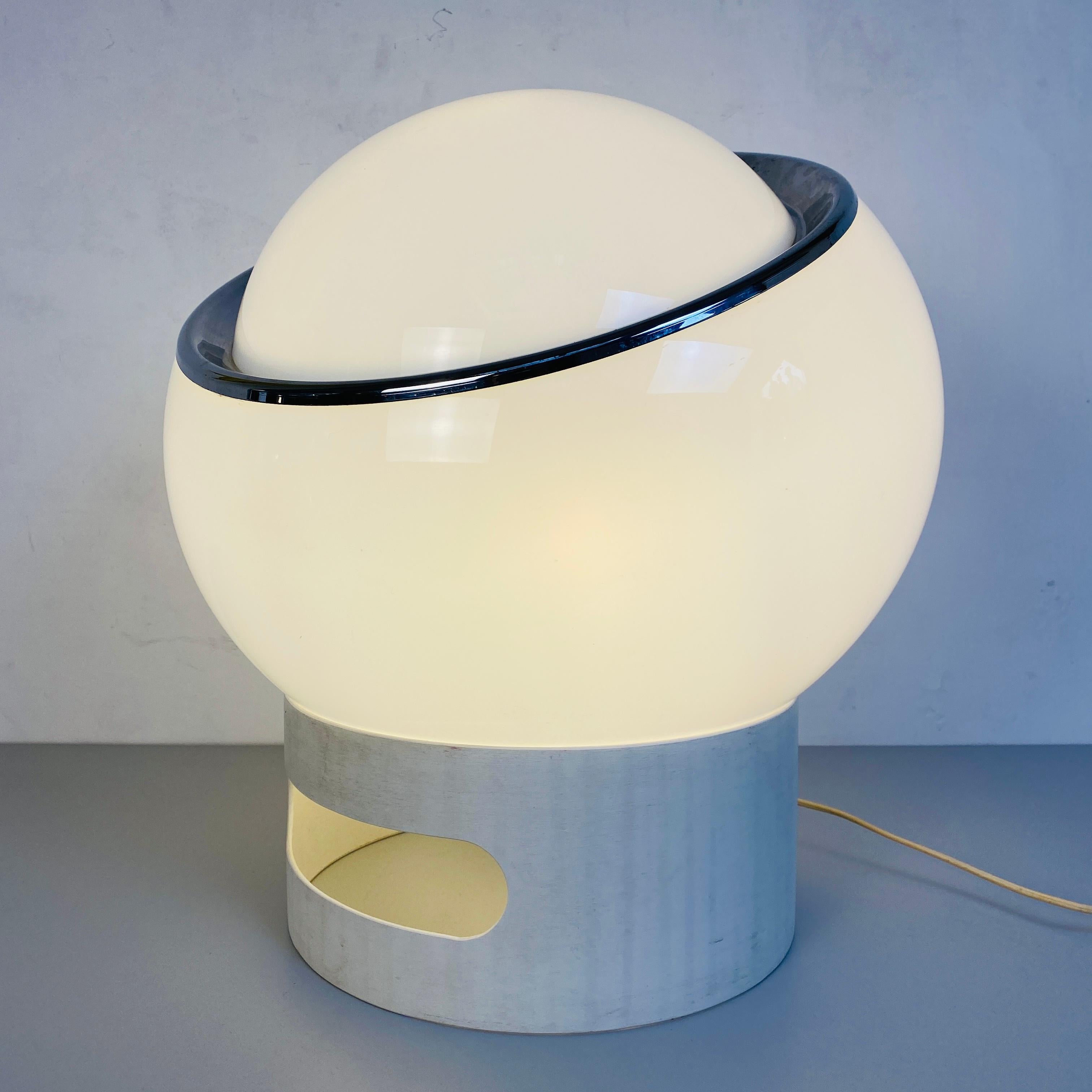 Métal Lampe de bureau italienne en plexiglas Big Clan par Harvey Guzzini & Studio 6G pour Meblo, années 1960 en vente