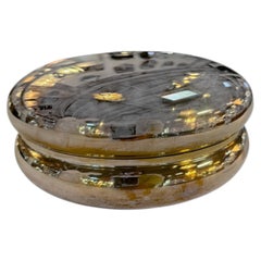 Caja italiana con tapa de latón pulido, años 70