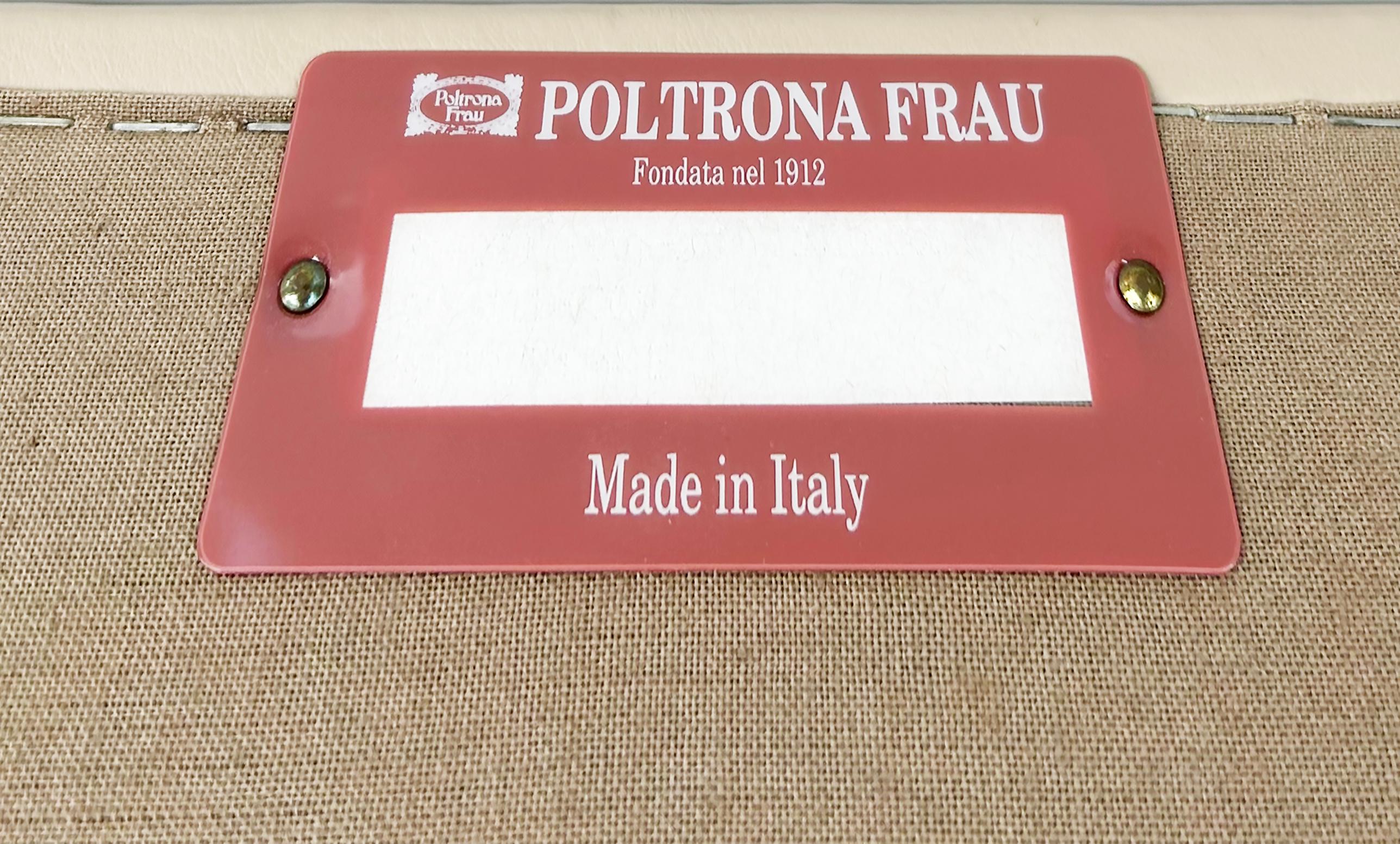 Paire de fauteuils club italiens Poltrona Frau en cuir fin 
