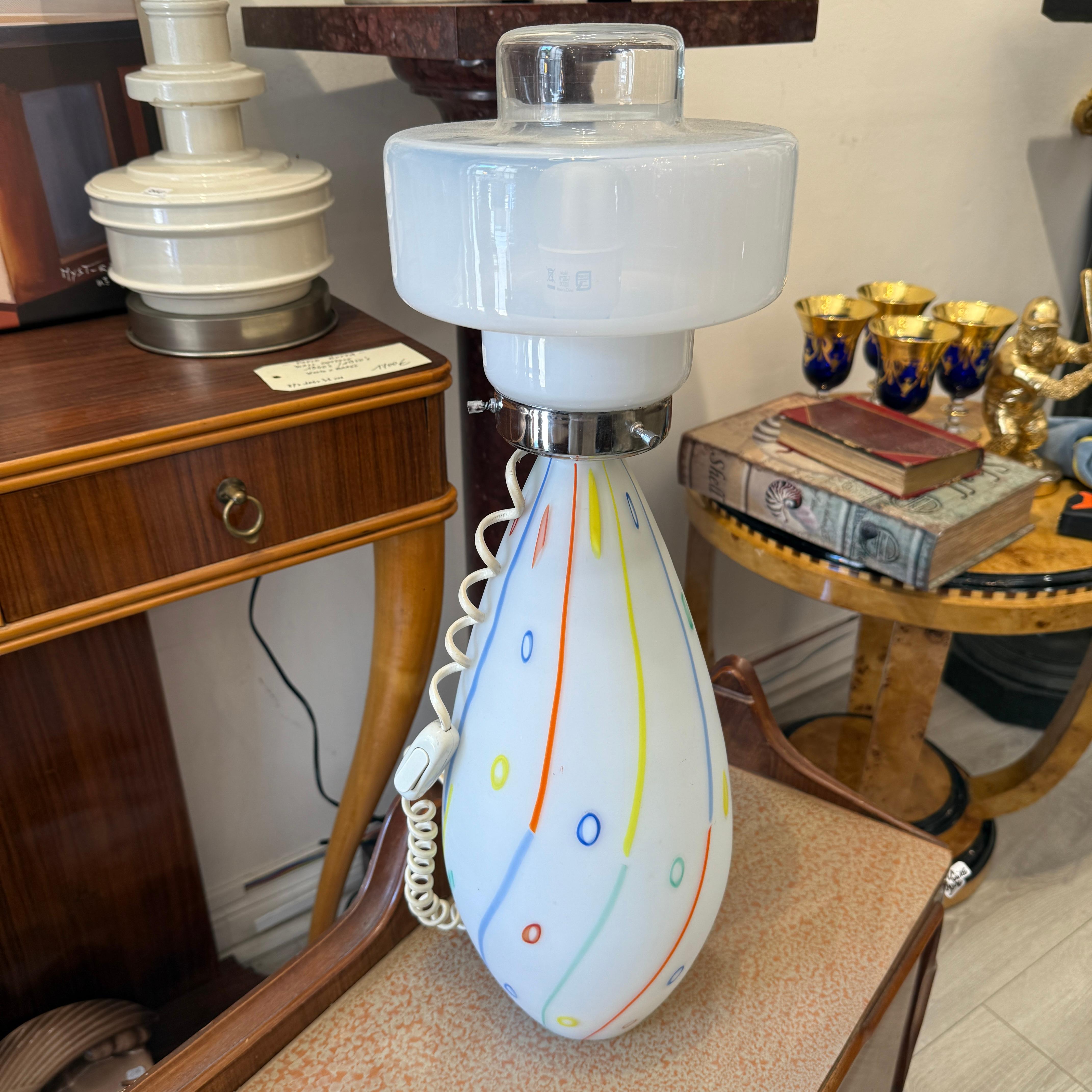Peint à la main Lampe vintage POP en verre de Murano et chrome peinte à la main, circa 1970 en vente