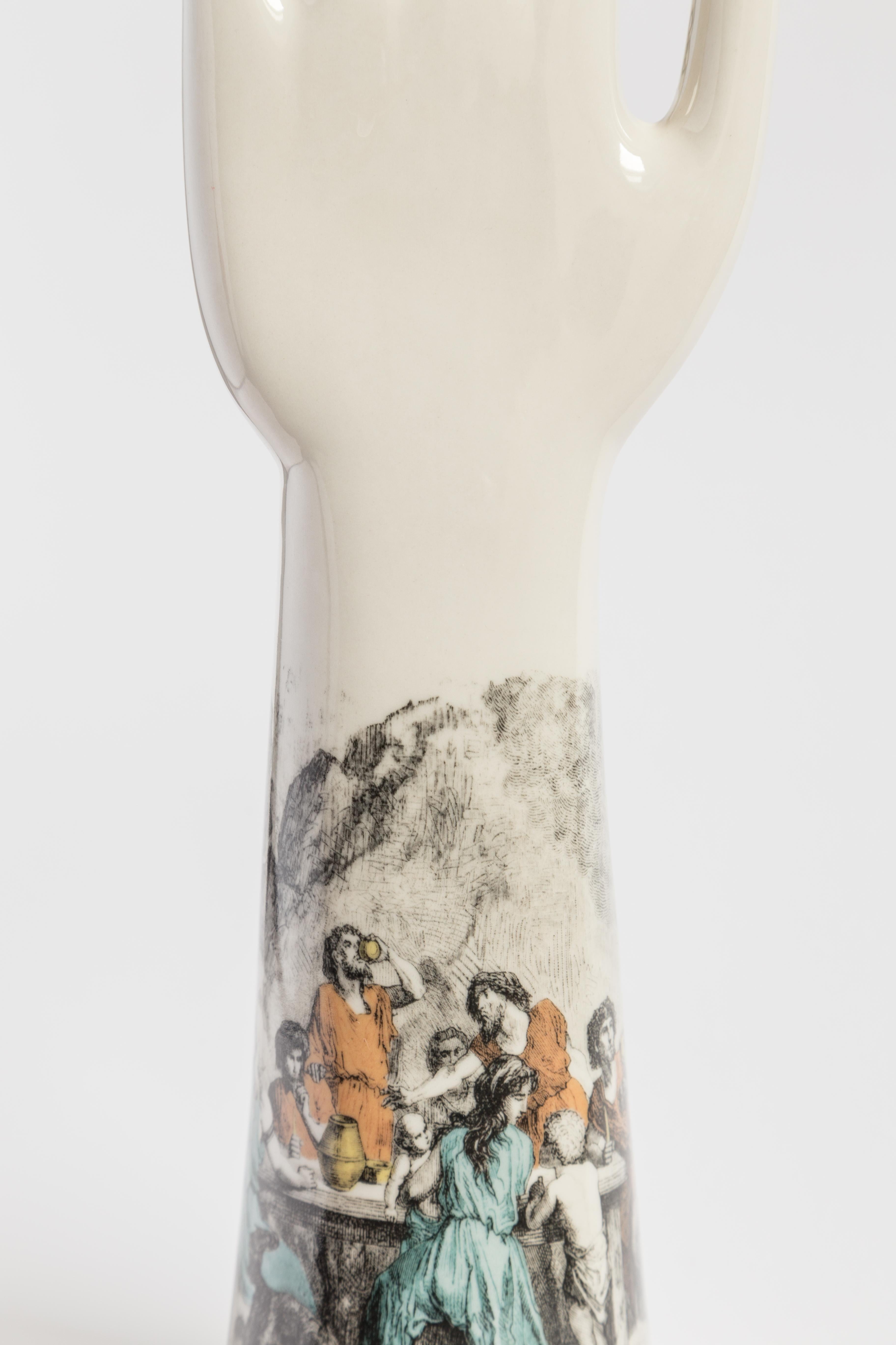 Italian Porcelain Anatomica the Hand, Banquet Decoration by Vito Nesta In New Condition For Sale In Milano, Lombardia