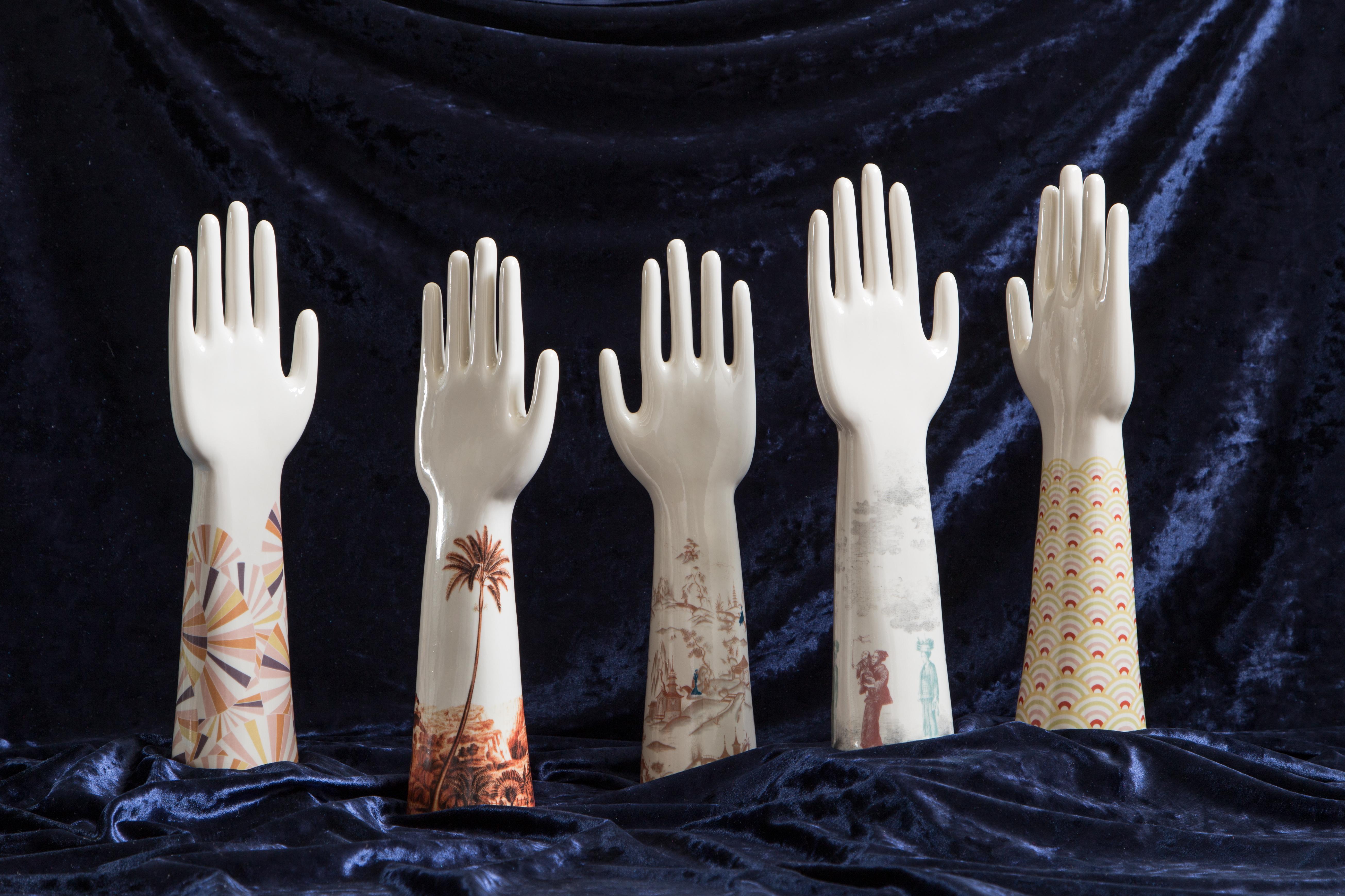 Anatomica, Porcelain Hand with Las Palmas Decoration by Vito Nesta In New Condition For Sale In Milano, Lombardia