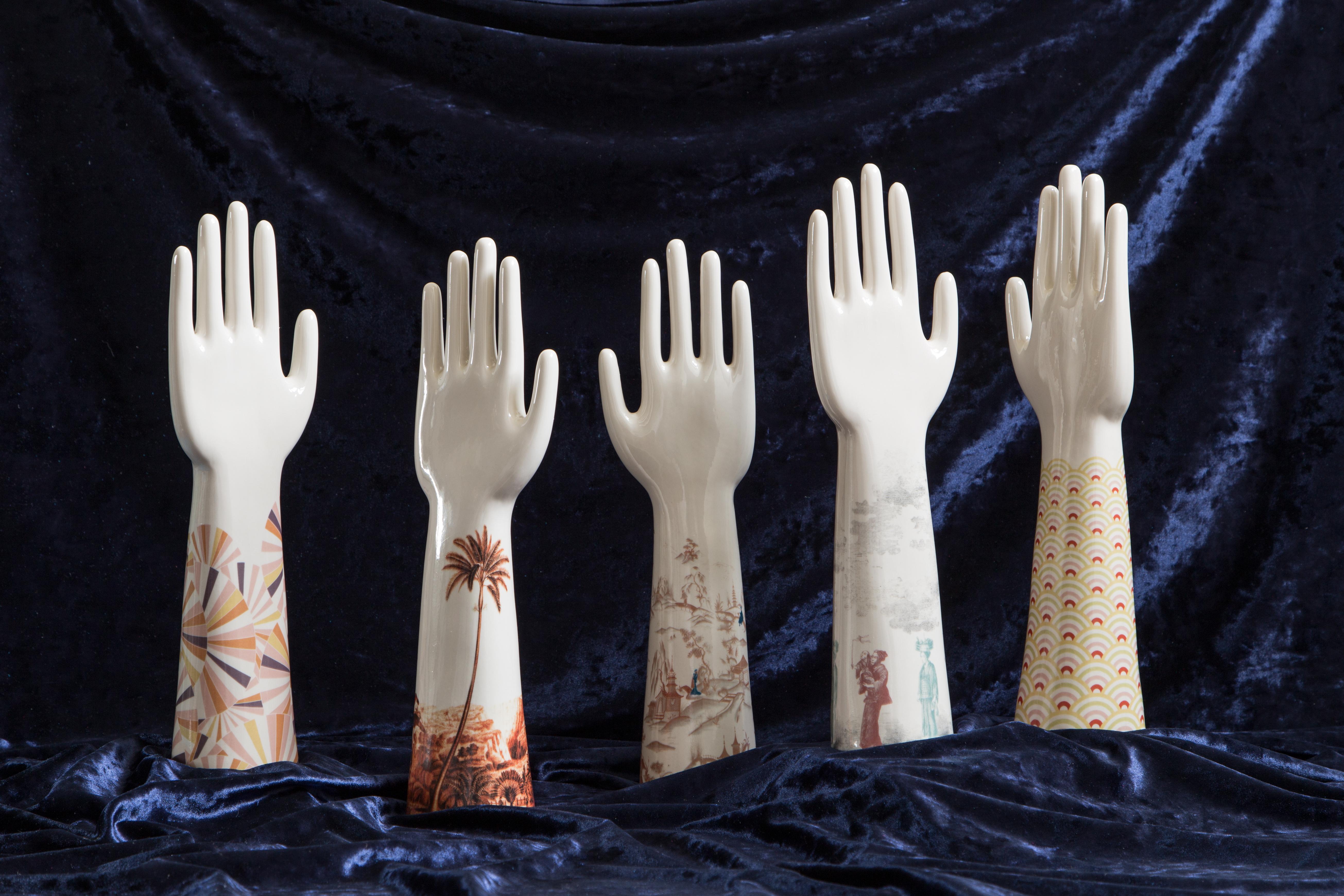 Porcelana italiana Anatómica la Mano, Decoración Las Palmas de Vito Nesta Moldeado en venta