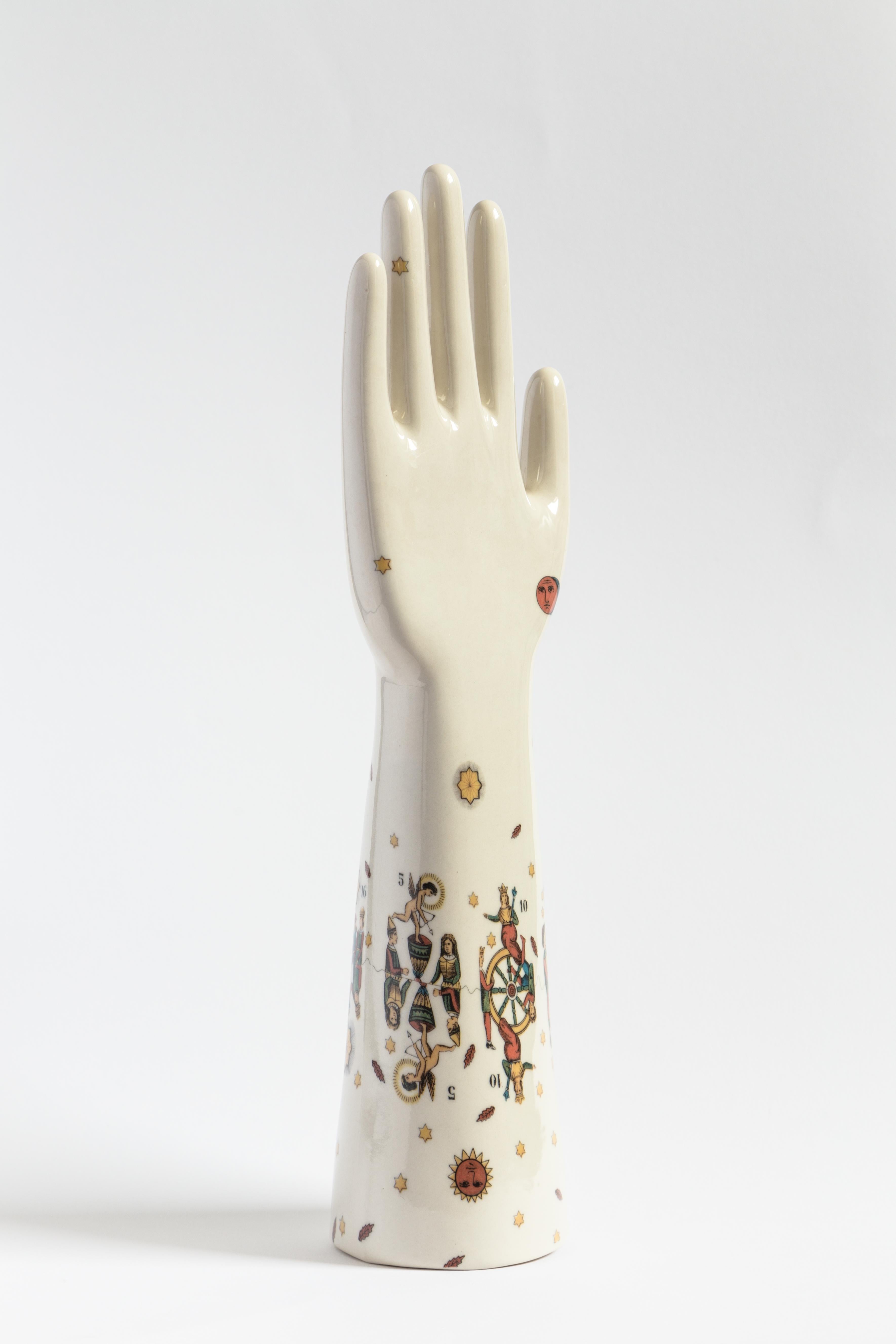 This striking sculpture is part of the Anatomica series by Vito Nesta, featuring decorative objects with simple and essential anatomical shapes characterized by bold, contrasting colors and modern flair. Made of Capodimonte porcelain with a glossy,