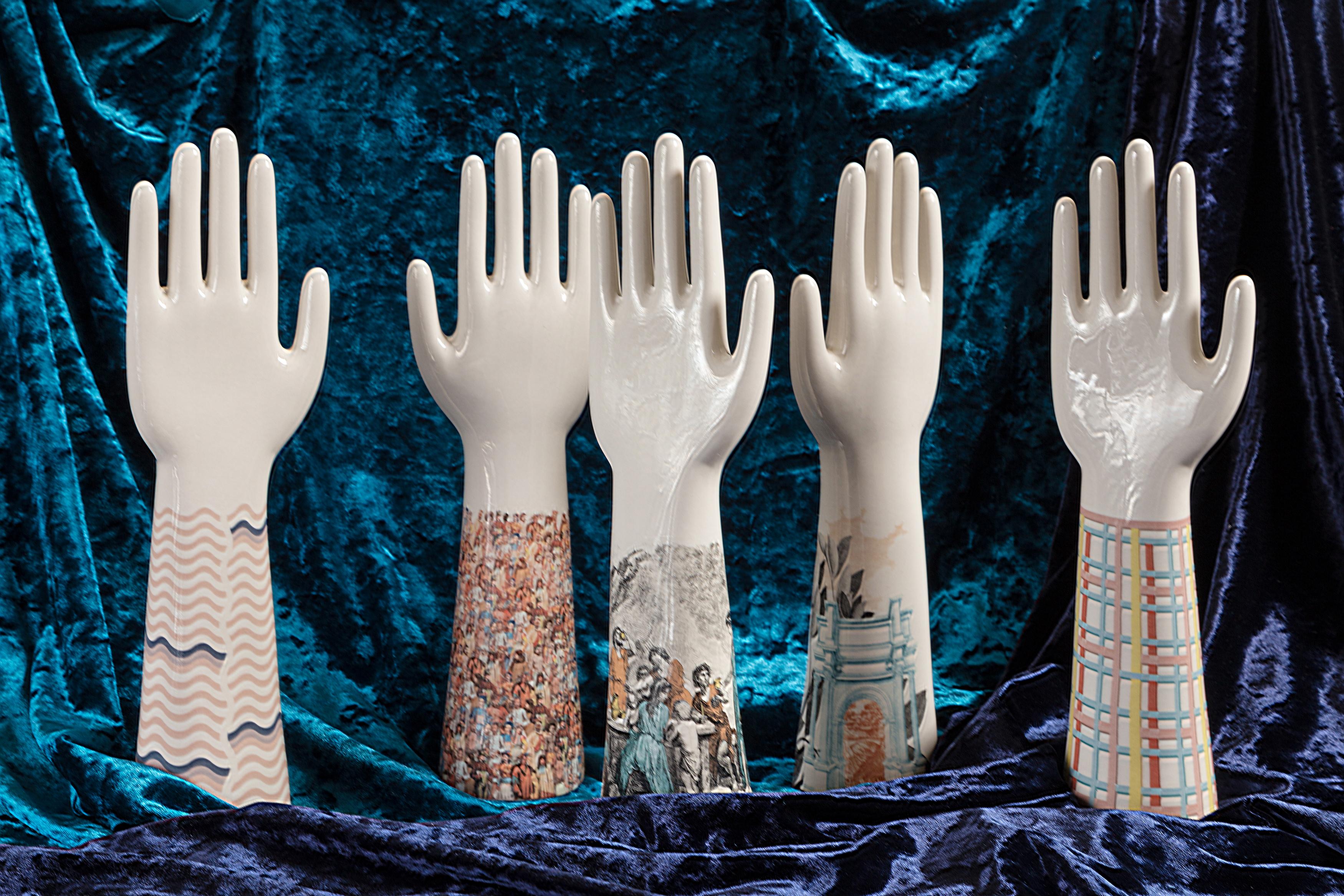 Anatomica, porcelaine à la main avec décoration de vagues par Vito Nesta Neuf - En vente à Milano, Lombardia