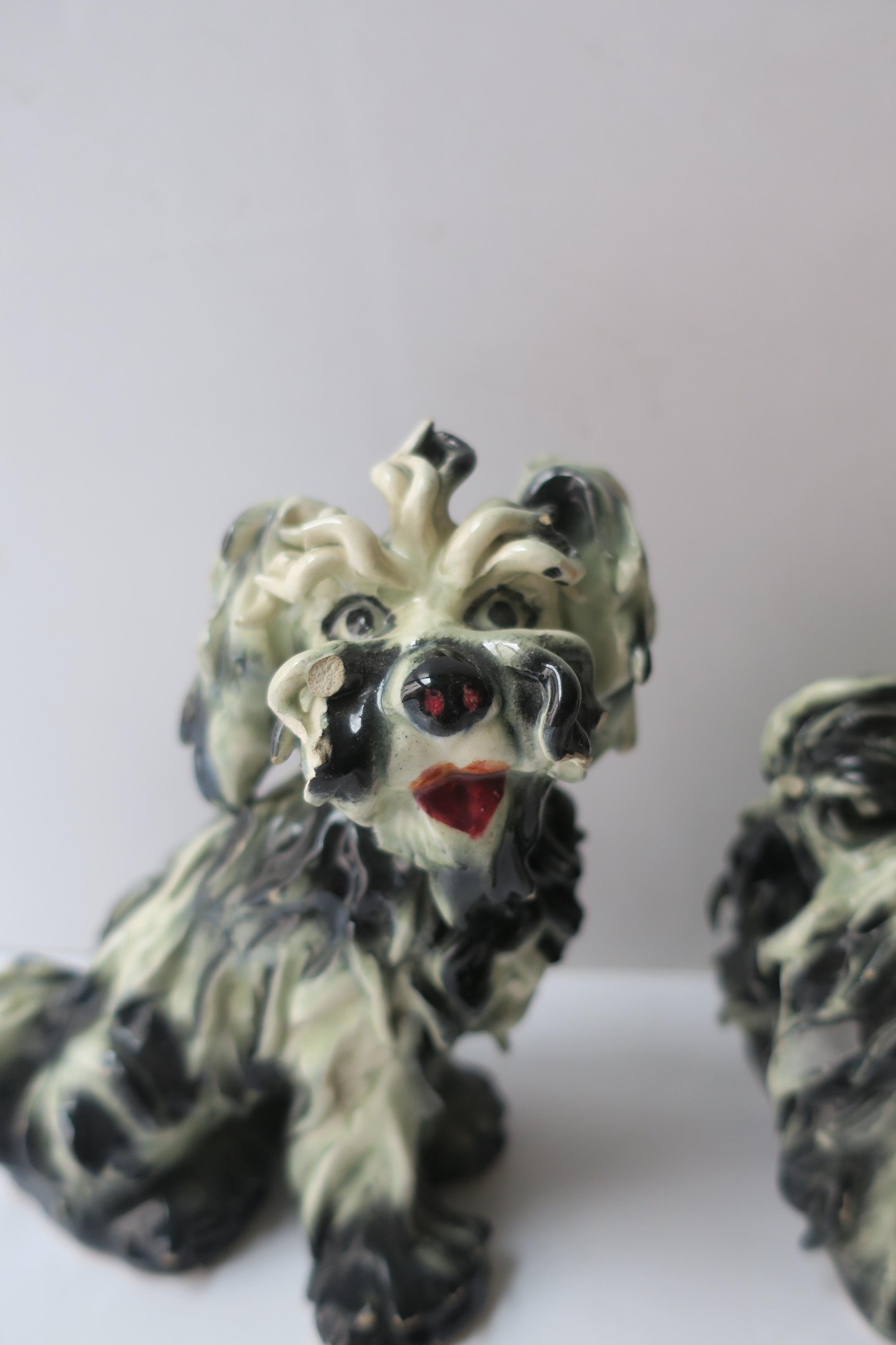 Esculturas de porcelana italiana para perros en Bueno estado para la venta en New York, NY
