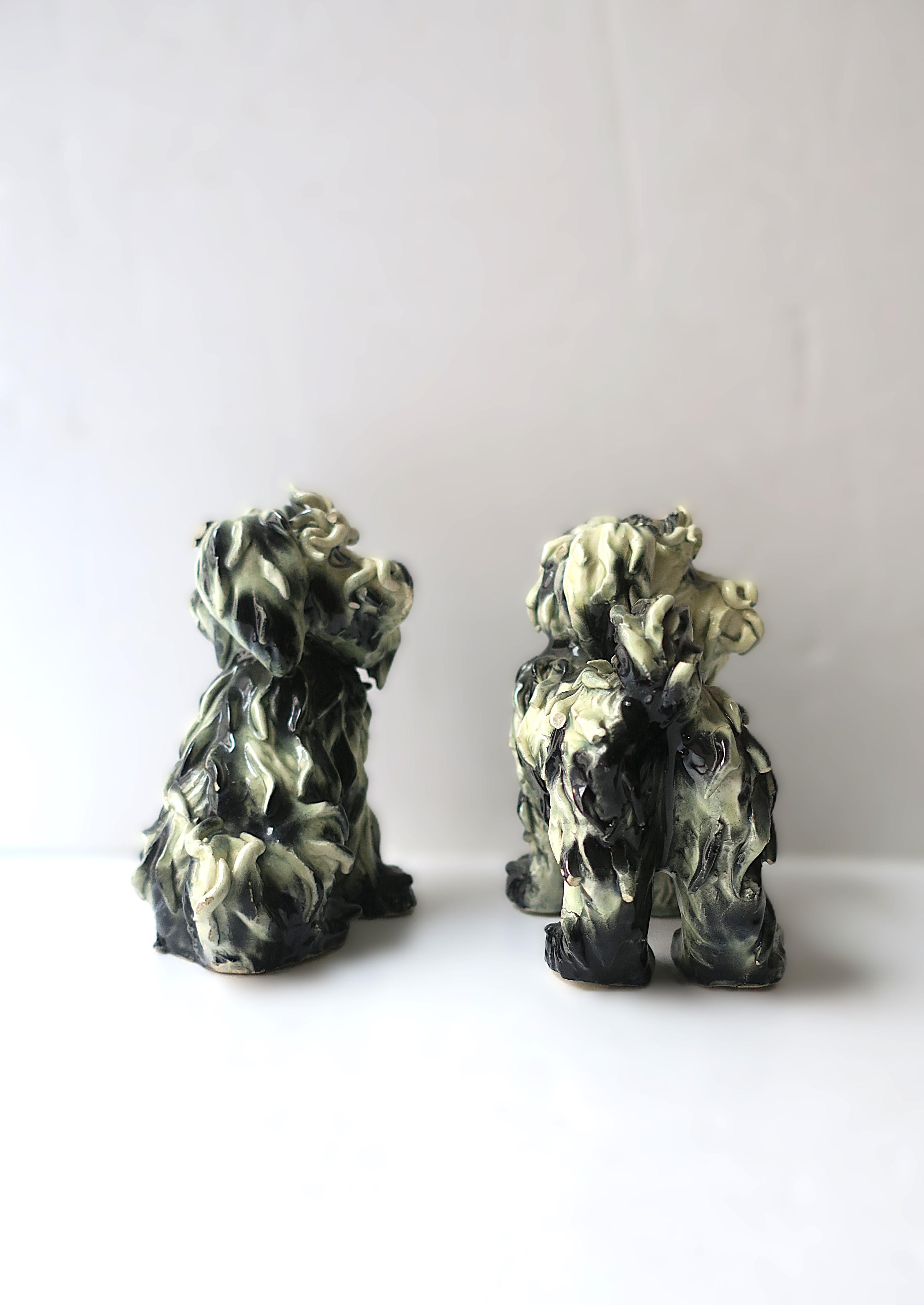 Esculturas de porcelana italiana para perros en venta 1
