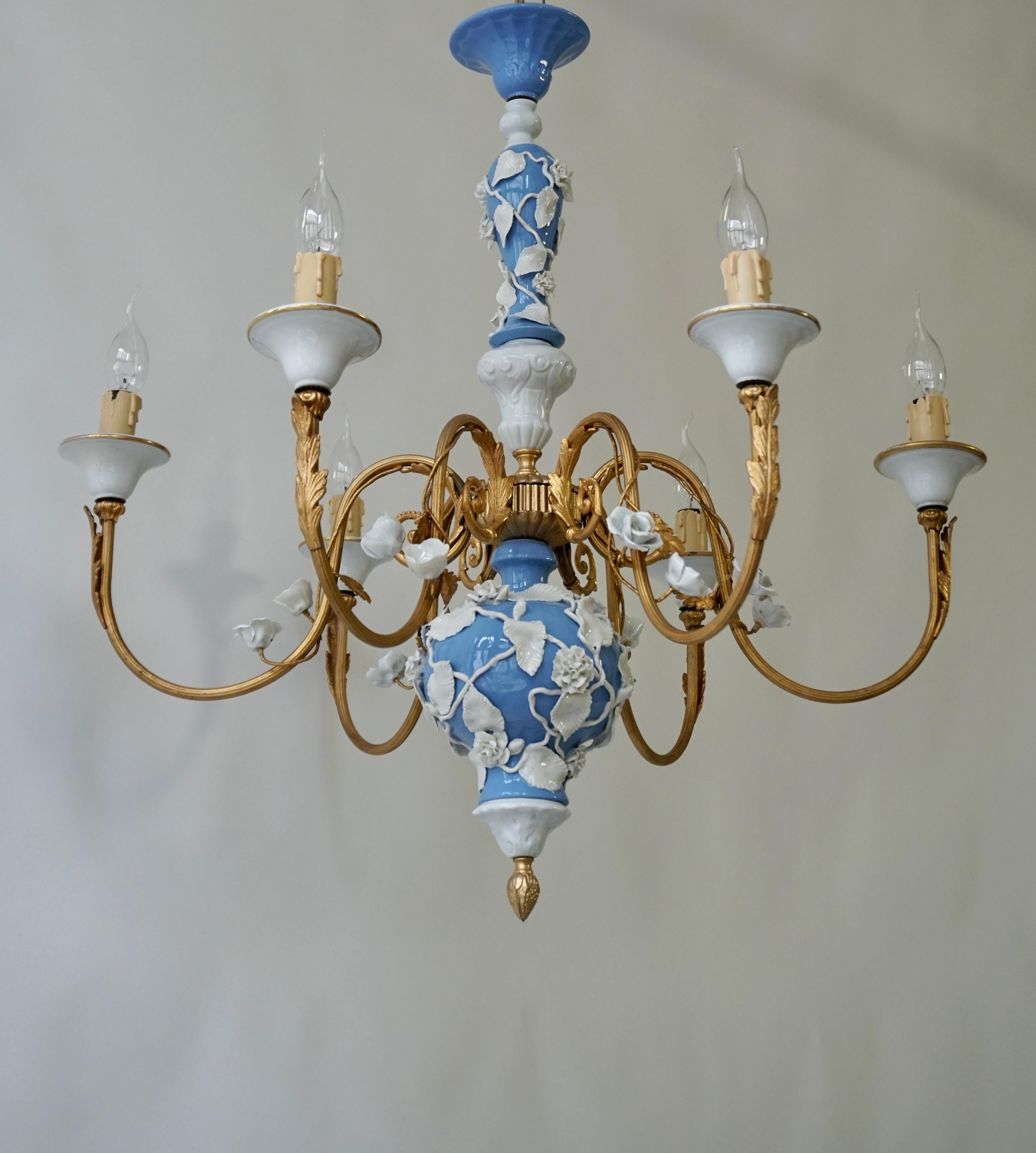 Araña Floral de Porcelana Italiana Latón en venta