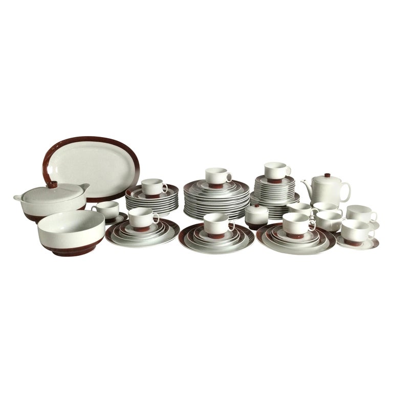 Italian Porcelain Richard Ginori 1960's Dinnerware Set For Sale at 1stDibs
