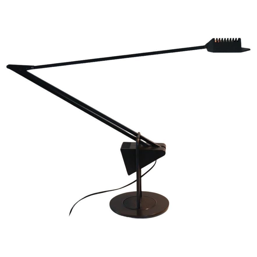 Lampada da tavolo regolabile postmoderna italiana di Fridolin Naef per Luxo, anni '80