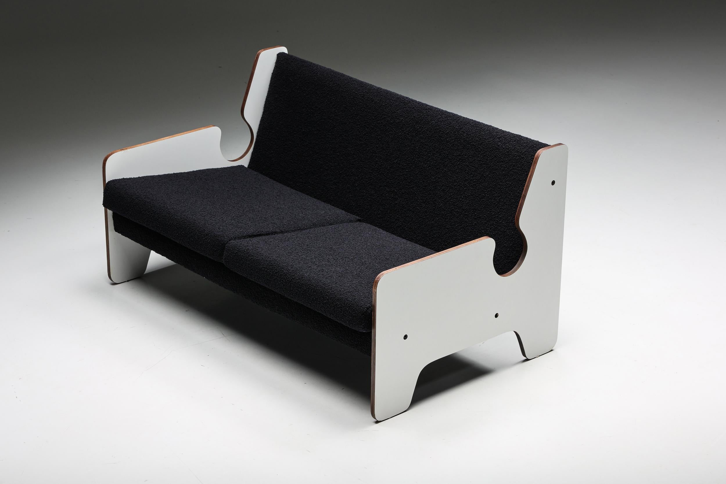 Postmodernes schwarz-weißes Zweisitzer-Sofa mit zwei Sitzen, Italien, 1970er Jahre im Angebot 1