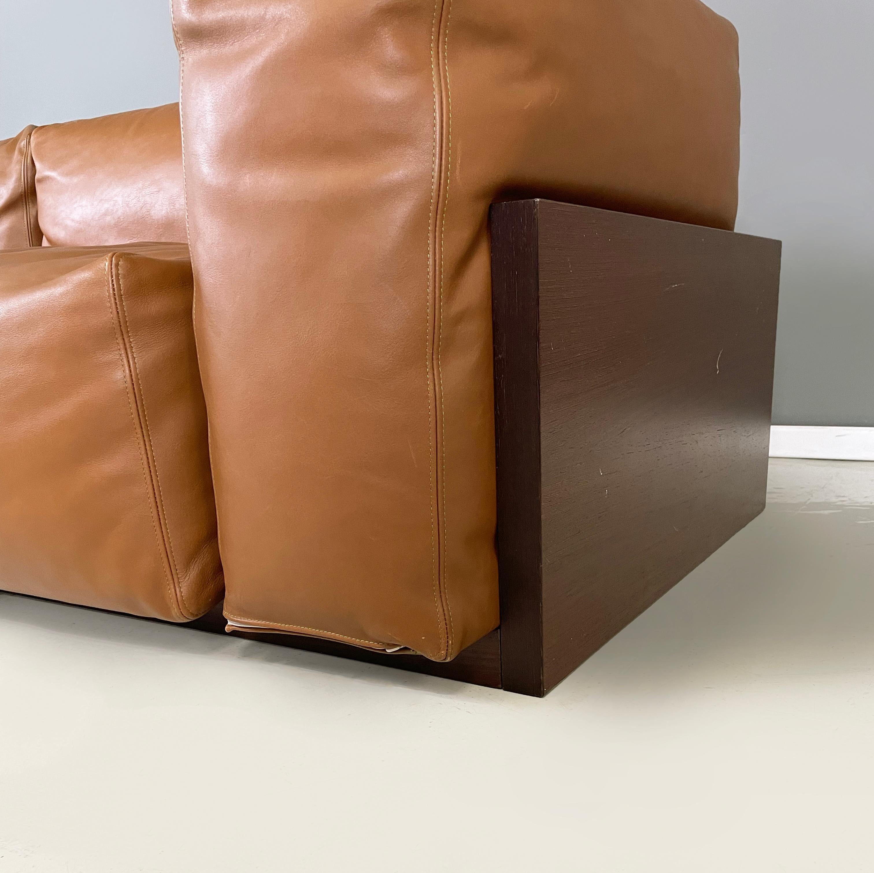 Italienisches postmodernes Sofa aus braunem Leder und dunklem Holz von Cappellini, 2000er Jahre im Angebot 7