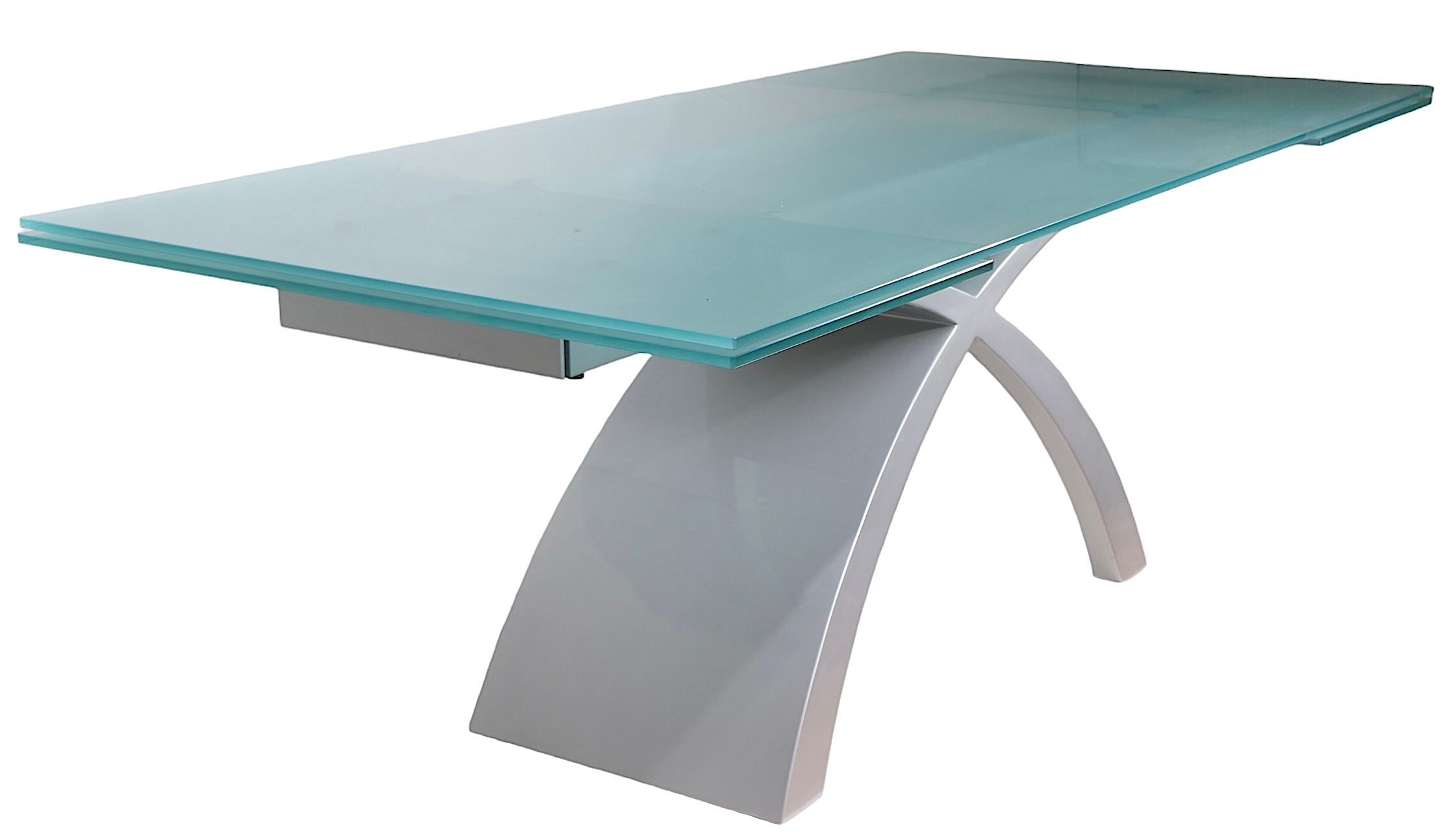  Italian Post Modern Contemporary  Extension Dining Table Tokyo by Tonin  For Sale 5