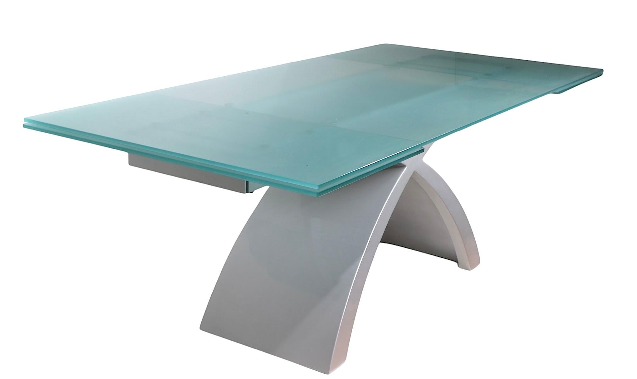  Italian Post Modern Contemporary  Extension Dining Table Tokyo by Tonin  For Sale 6