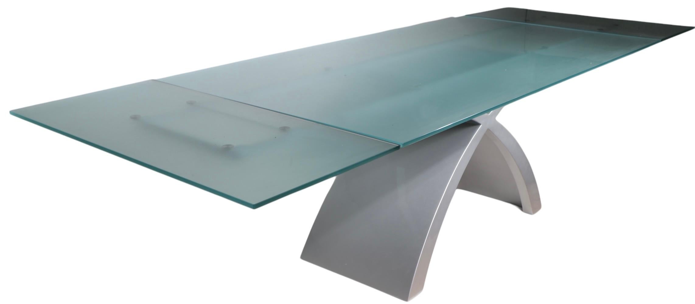  Italian Post Modern Contemporary  Extension Dining Table Tokyo by Tonin  For Sale 8