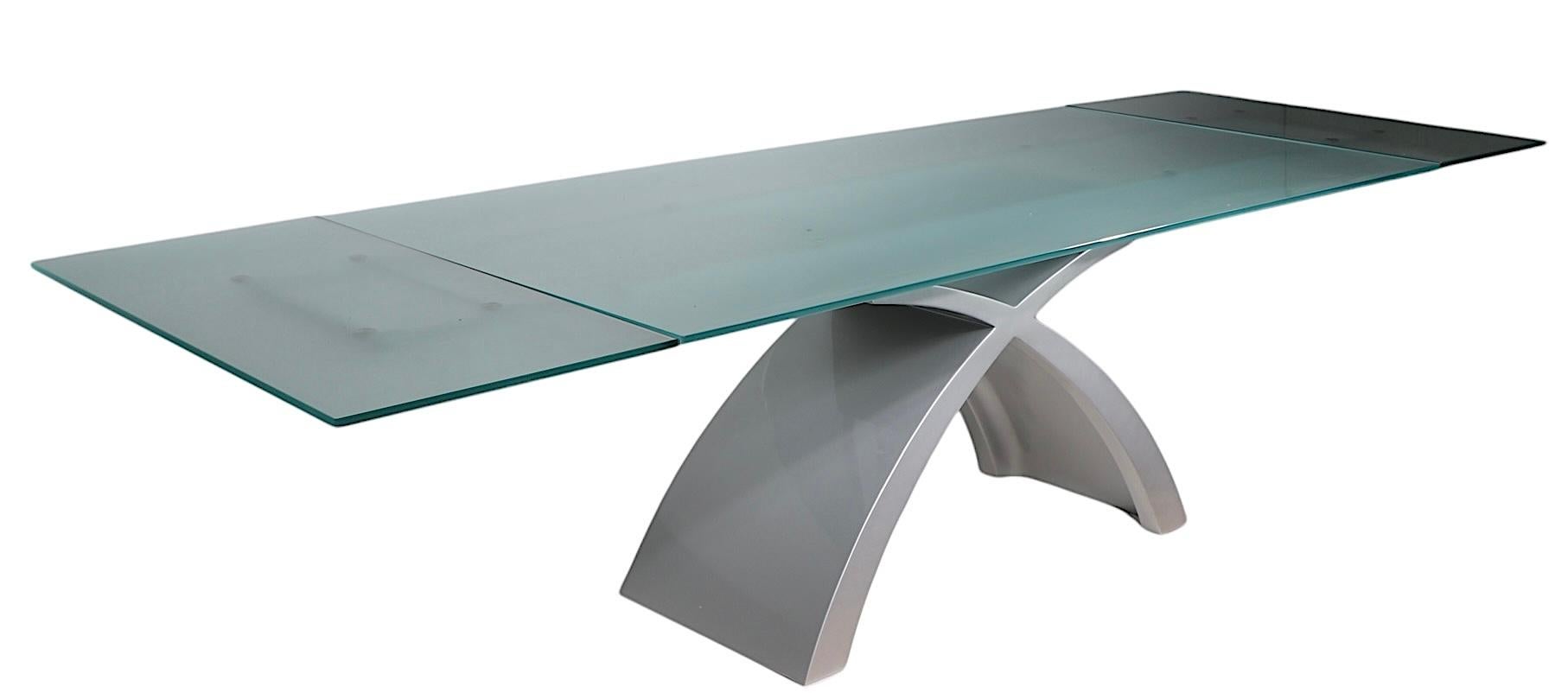 Post-Modern  Italian Post Modern Contemporary  Extension Dining Table Tokyo by Tonin  For Sale