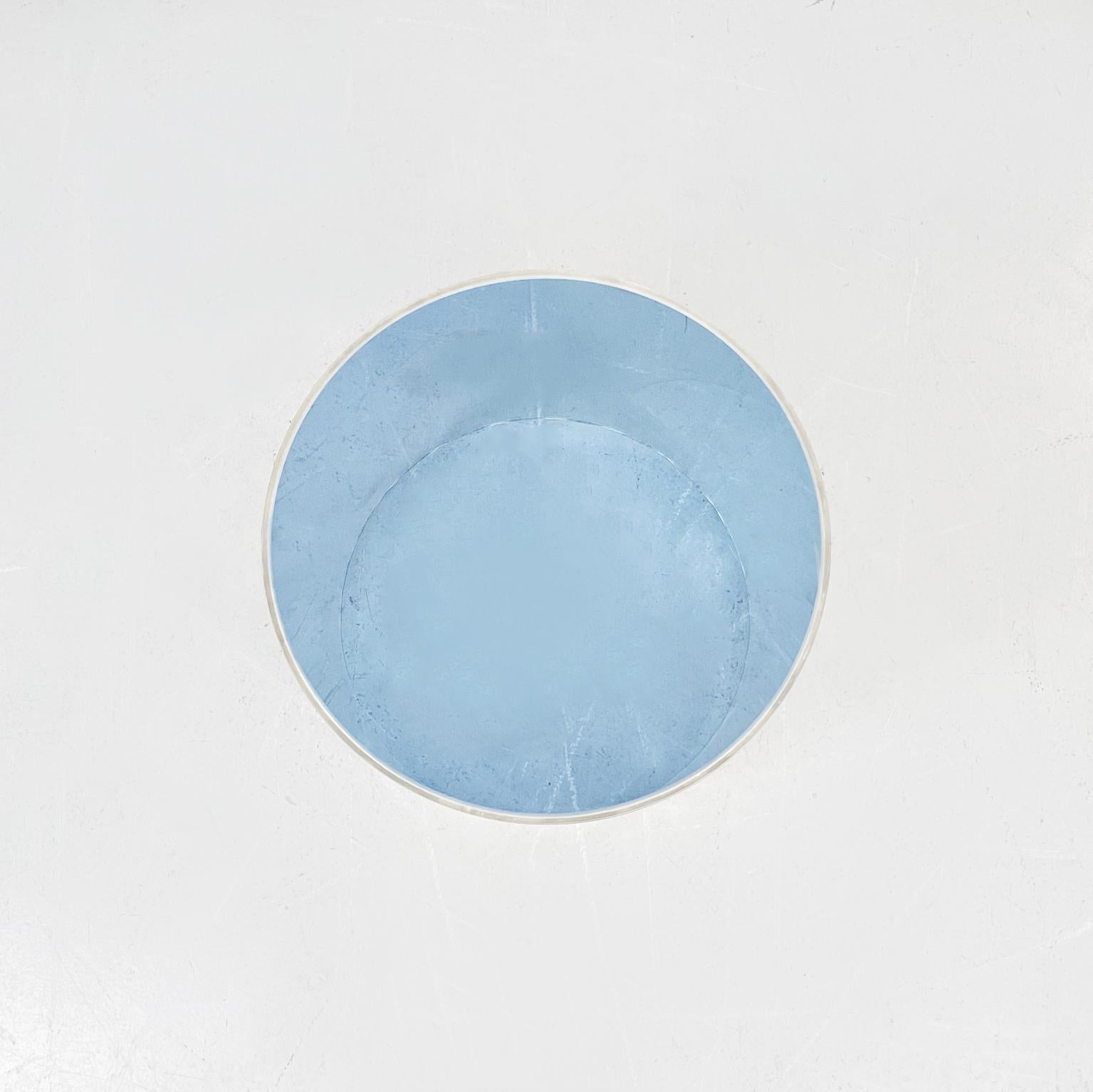 XXIe siècle et contemporain Tables basses cylindriques italiennes post-modernes en plexiglas gris et bleu, années 2000 en vente