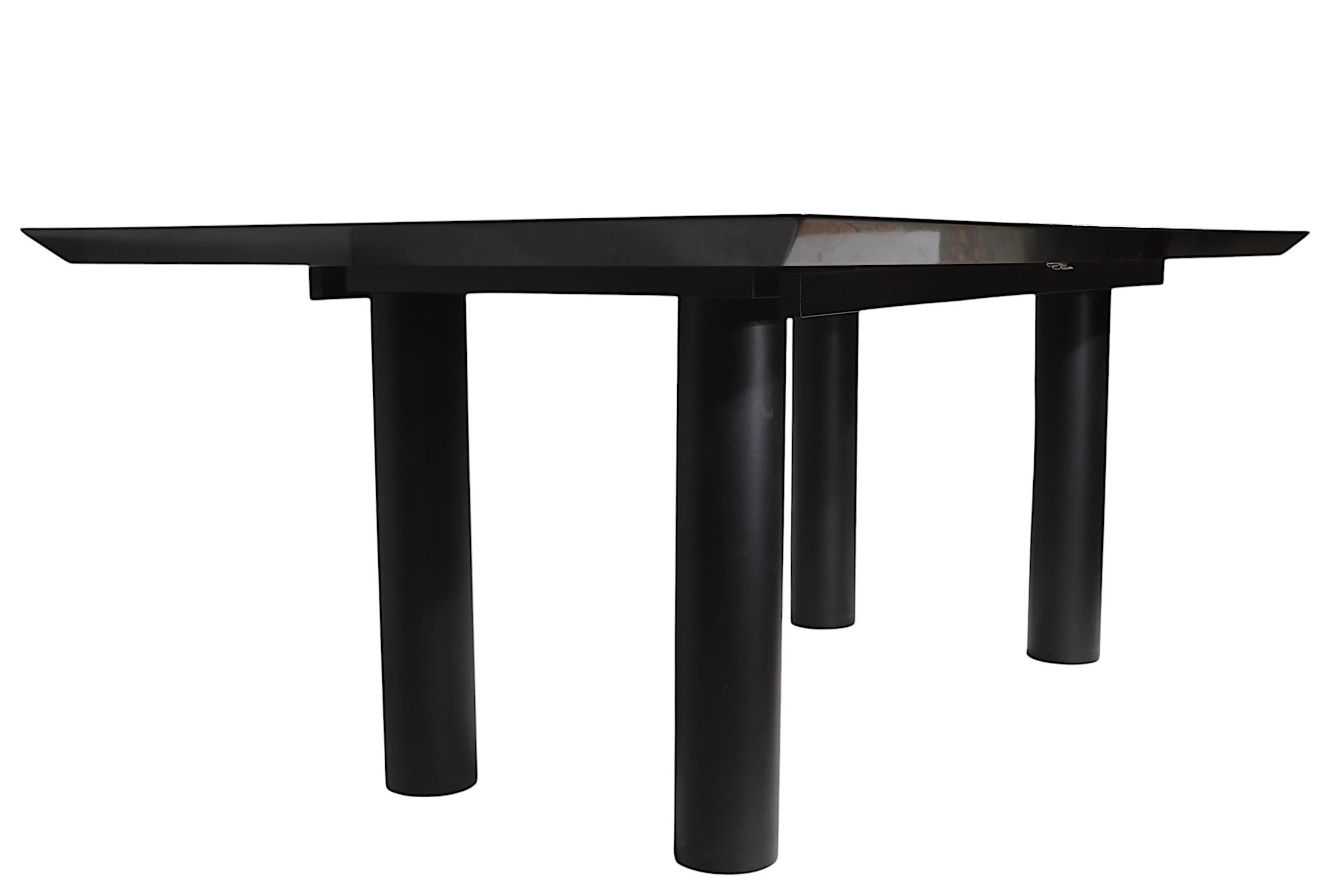 Italian Post Modern Dining Table by Oscar Dell Arredamento for Miniforms c 1970s For Sale 3