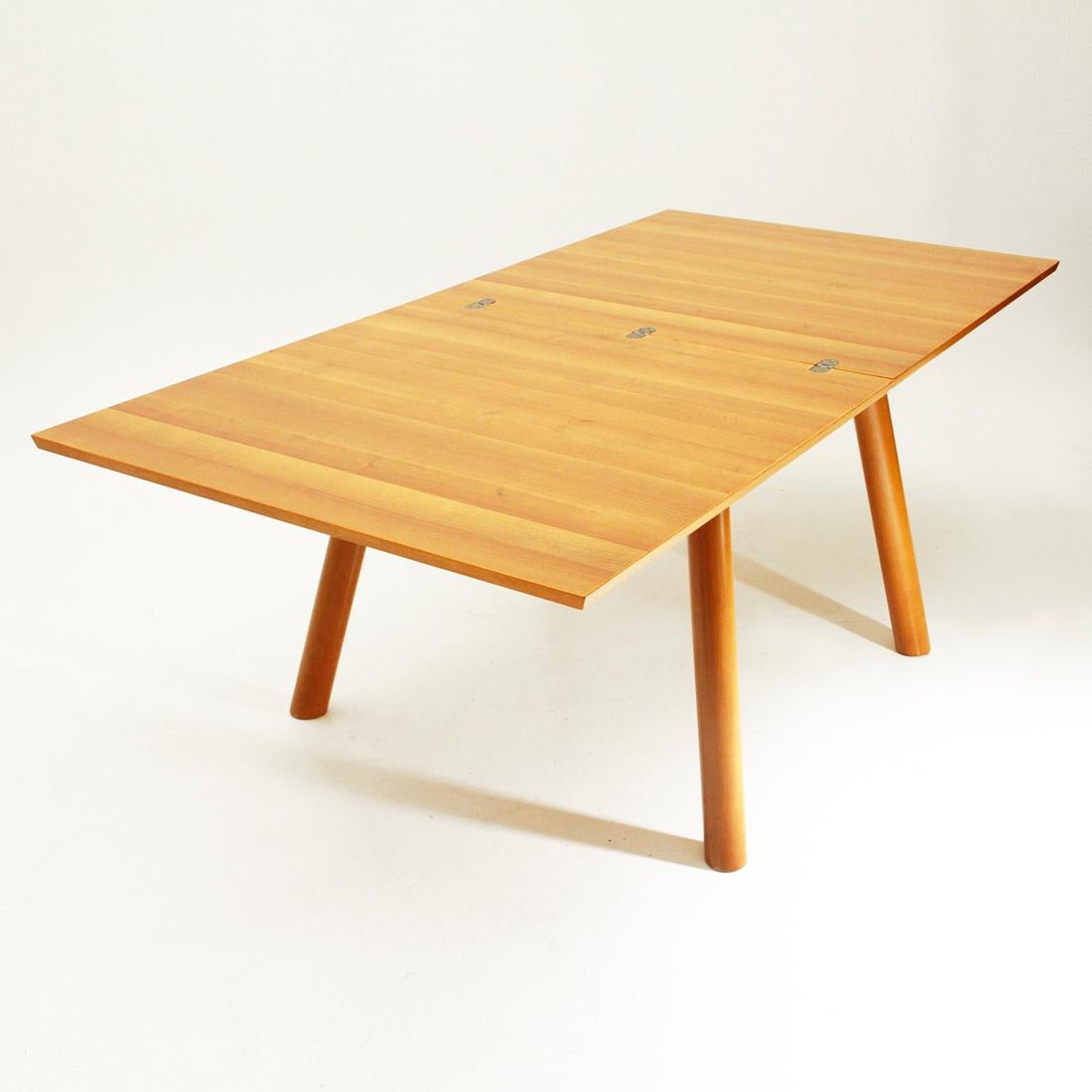 Italian Post Modern Extensible Dining Table, 1980s In Good Condition In Savona, IT