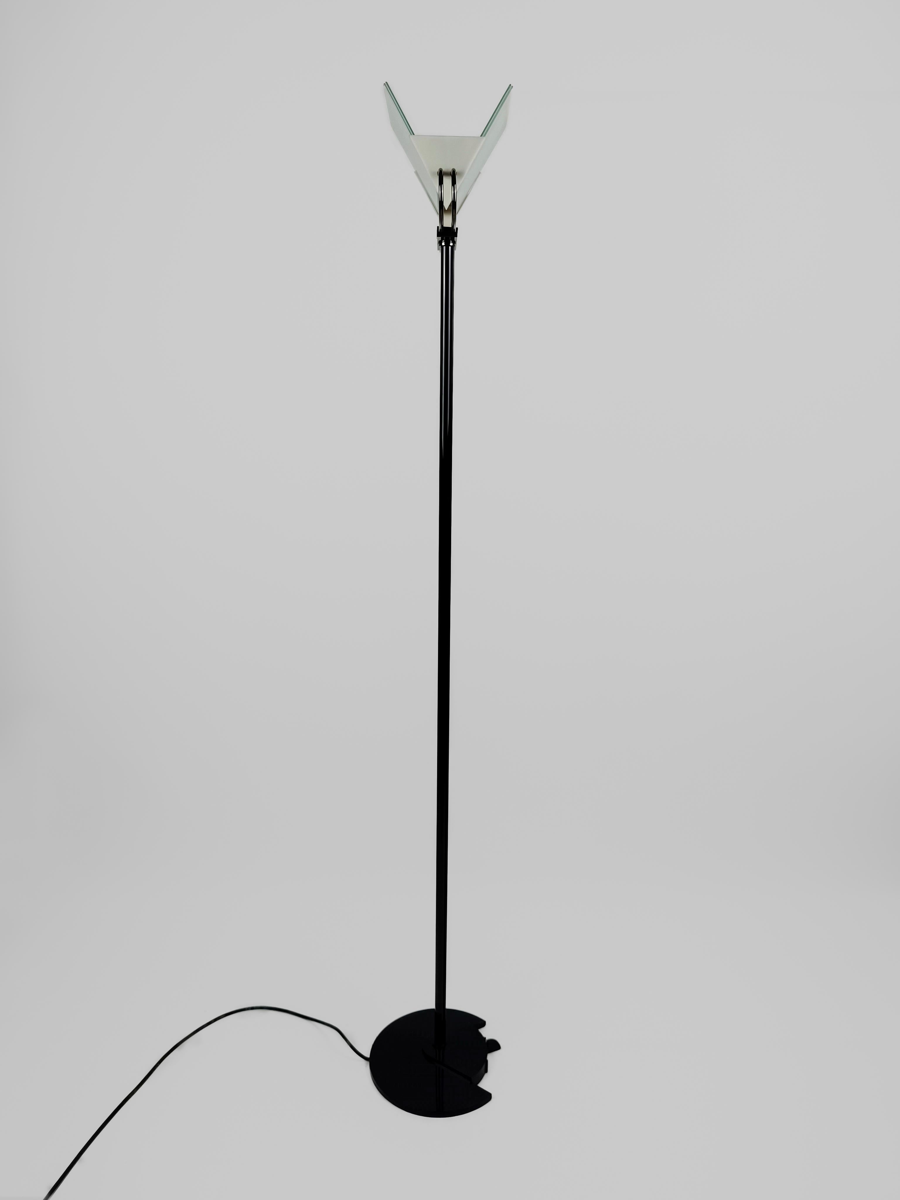 Italian Post Modern Floor Lamp design by Perry A. King & S. Mirand for Arteluce For Sale 7