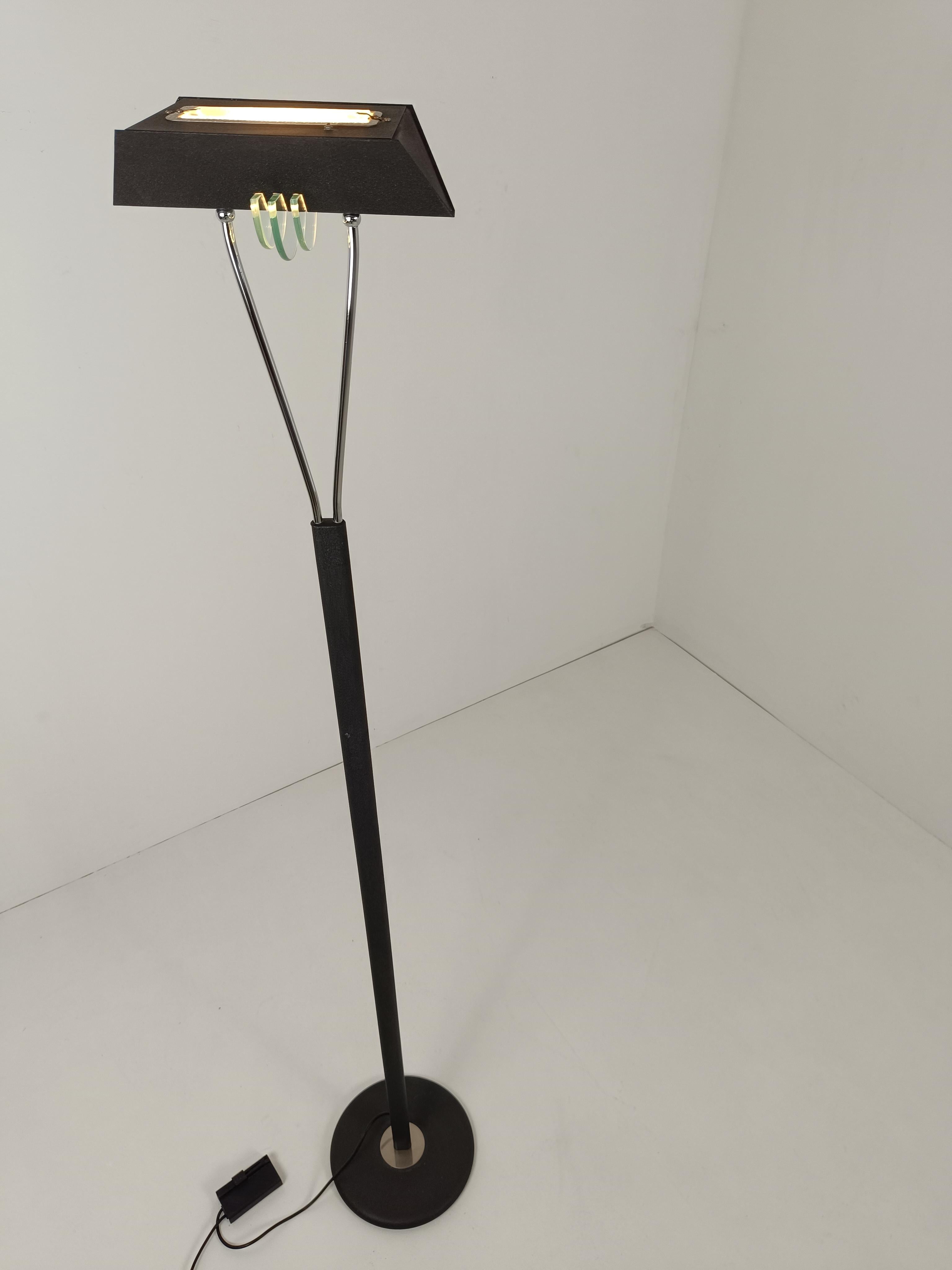 Lampadaire italien post-moderne dans le style de Fontana Arte, années 80/90 en vente 2
