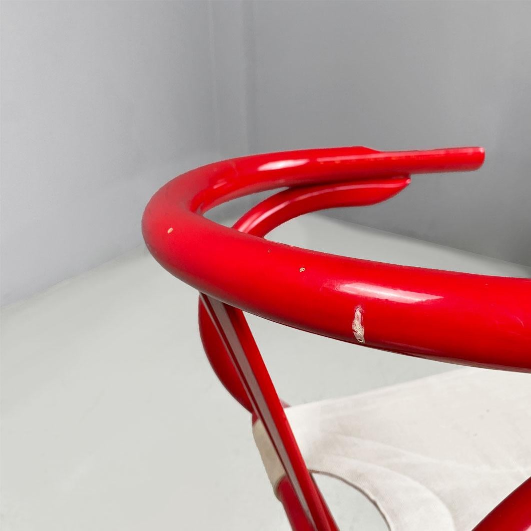 Italian post-modern folding tub chair in red wood and beige fabric, 1980s For Sale 1