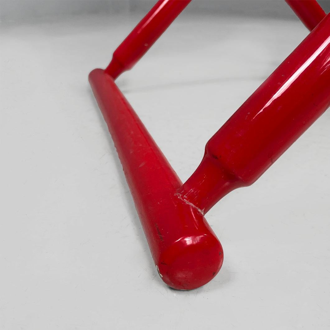 Italian post-modern folding tub chair in red wood and beige fabric, 1980s For Sale 2