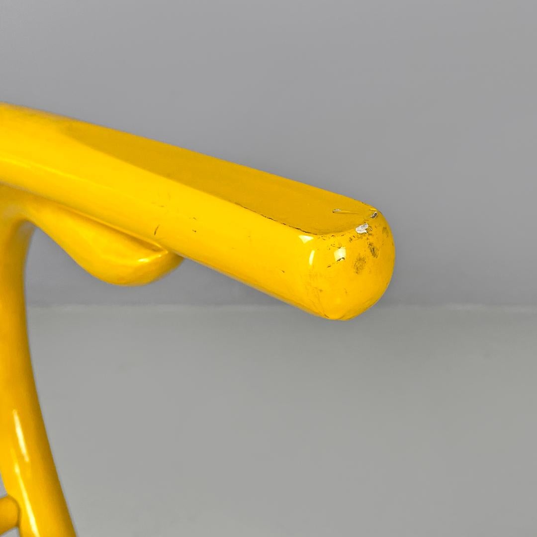 Italian post-modern folding tub chair in yellow wood and beige fabric, 1980s For Sale 3