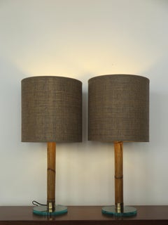 Lampade da tavolo italiane in vetro postmoderno con paralumi in tessuto effetto bambù, anni ’80