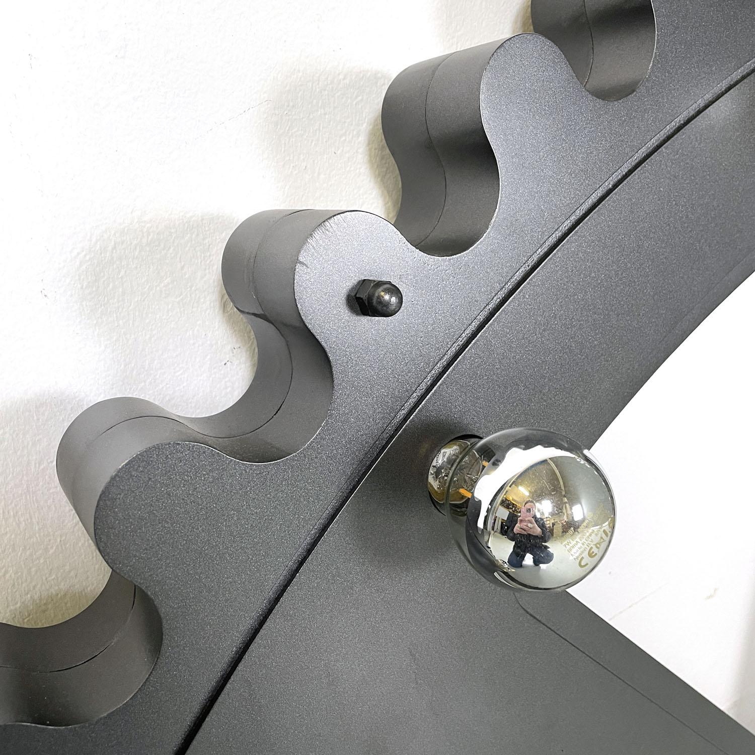 Italian post-modern illuminated glitter grey semicircle mechanism prop, 2020s For Sale 6