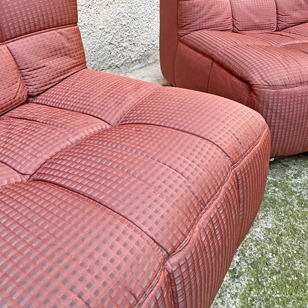 Italian Post Modern in Shades of Pink and Abs Four Pieces Modular Sofa, 1980s For Sale 4