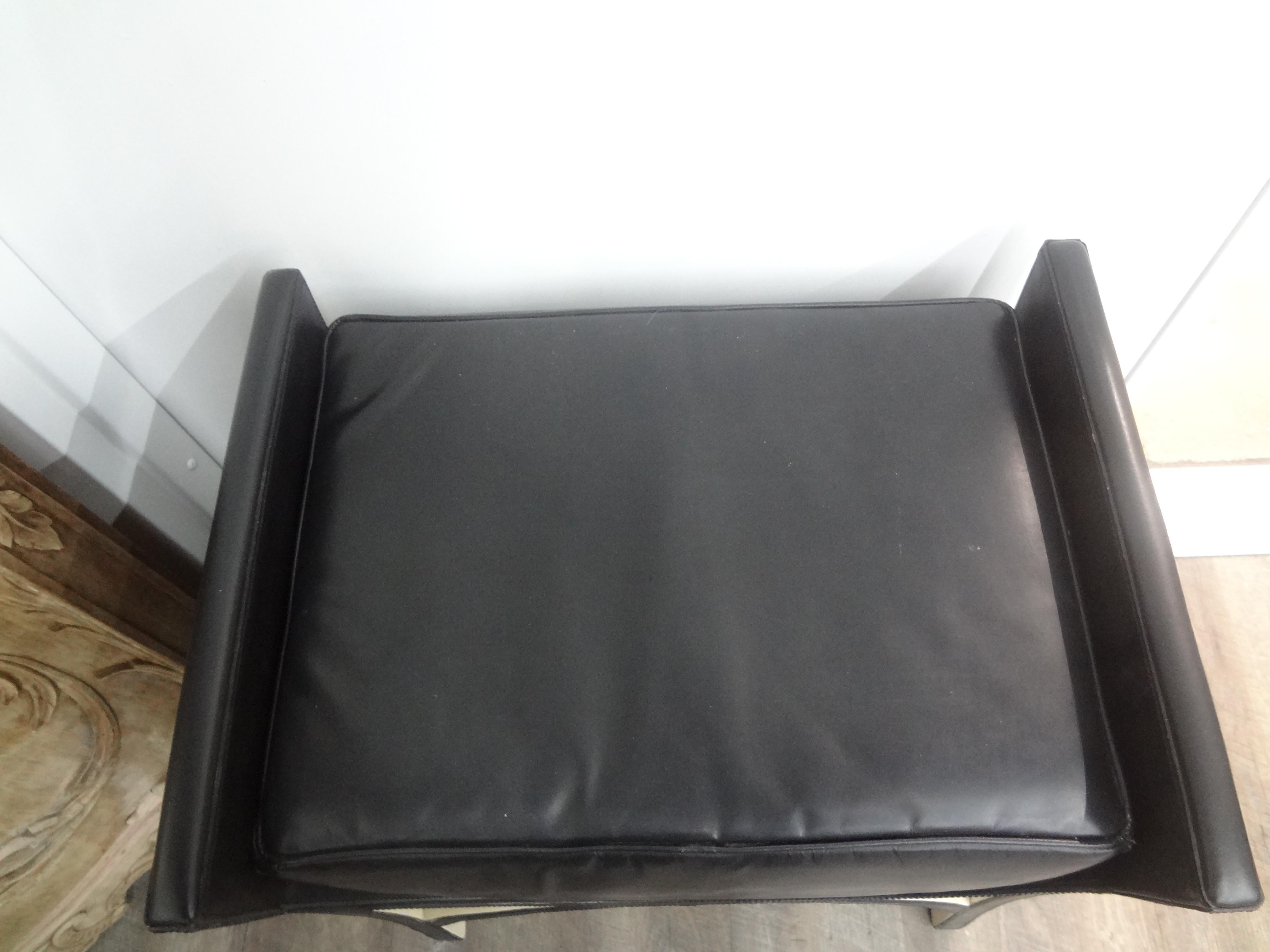 Late 20th Century Italian Post Modern Leather Bench For Sale